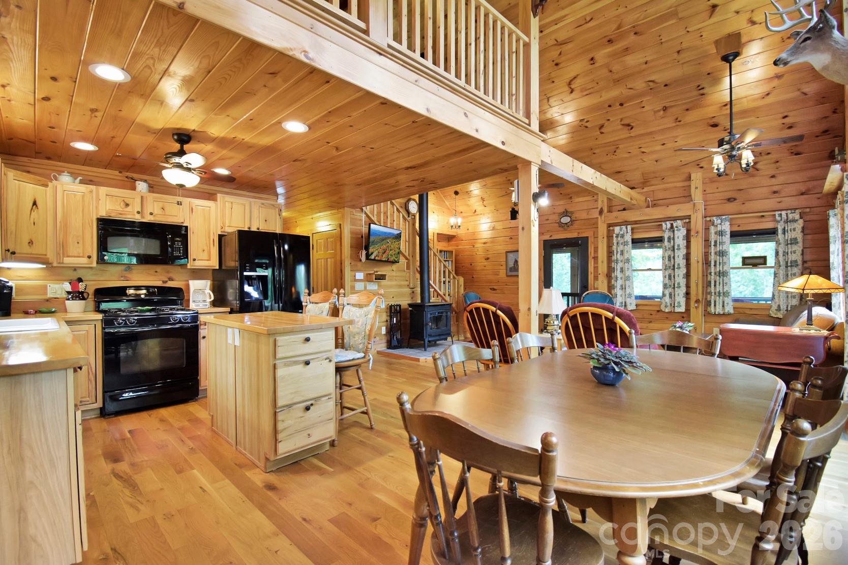 2257 Quiet Creek Lane Property Photo 9