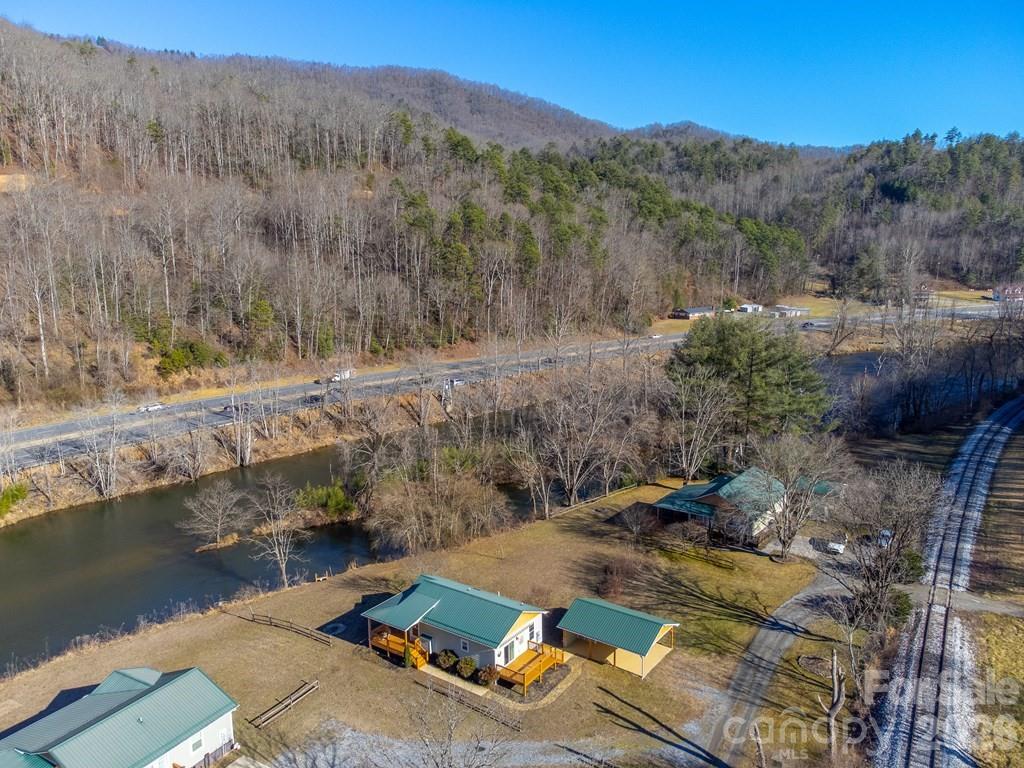 990 Hornet Drive Property Photo 30