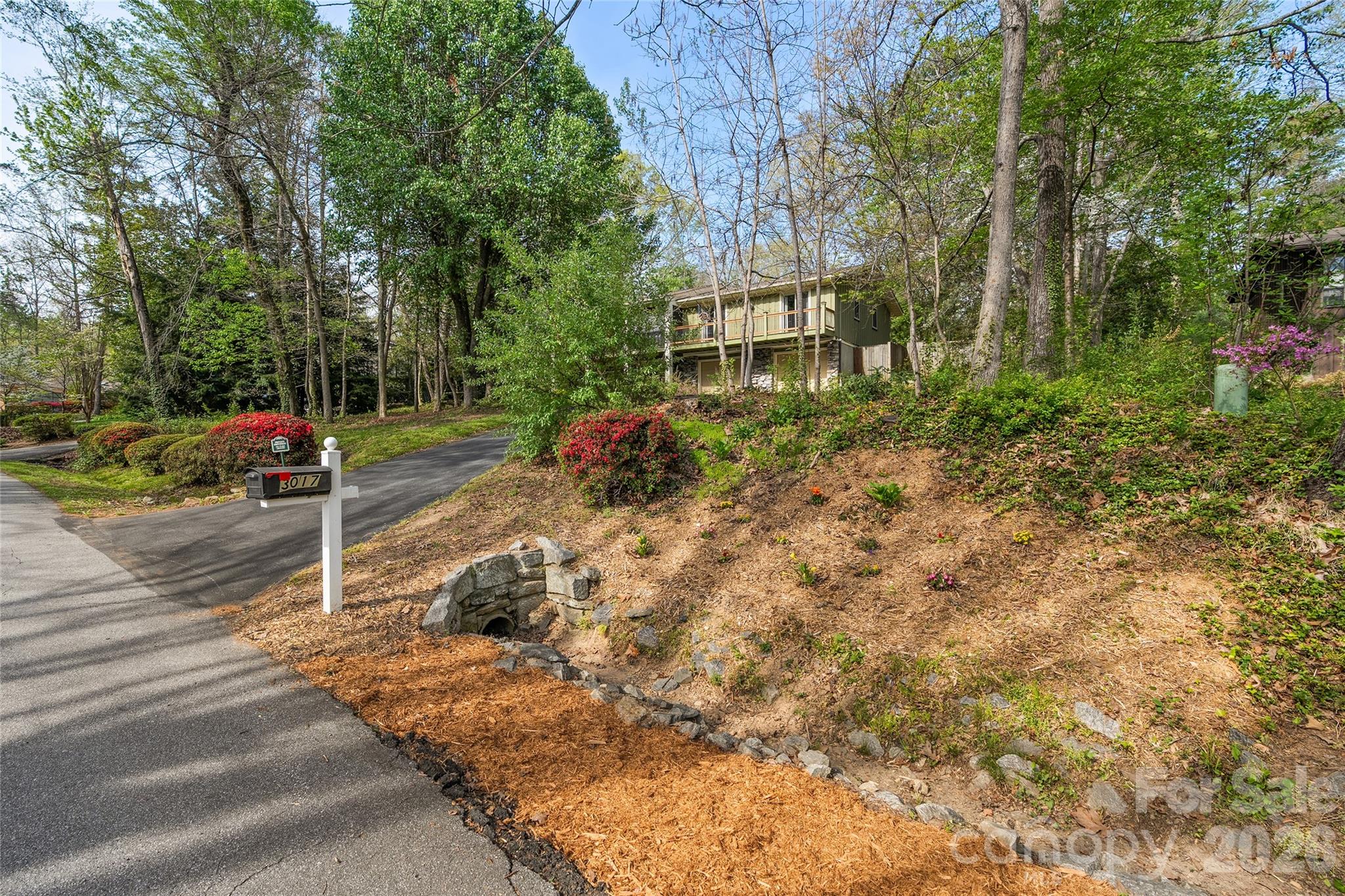 3017 Chestnut Tree Road Property Photo 2