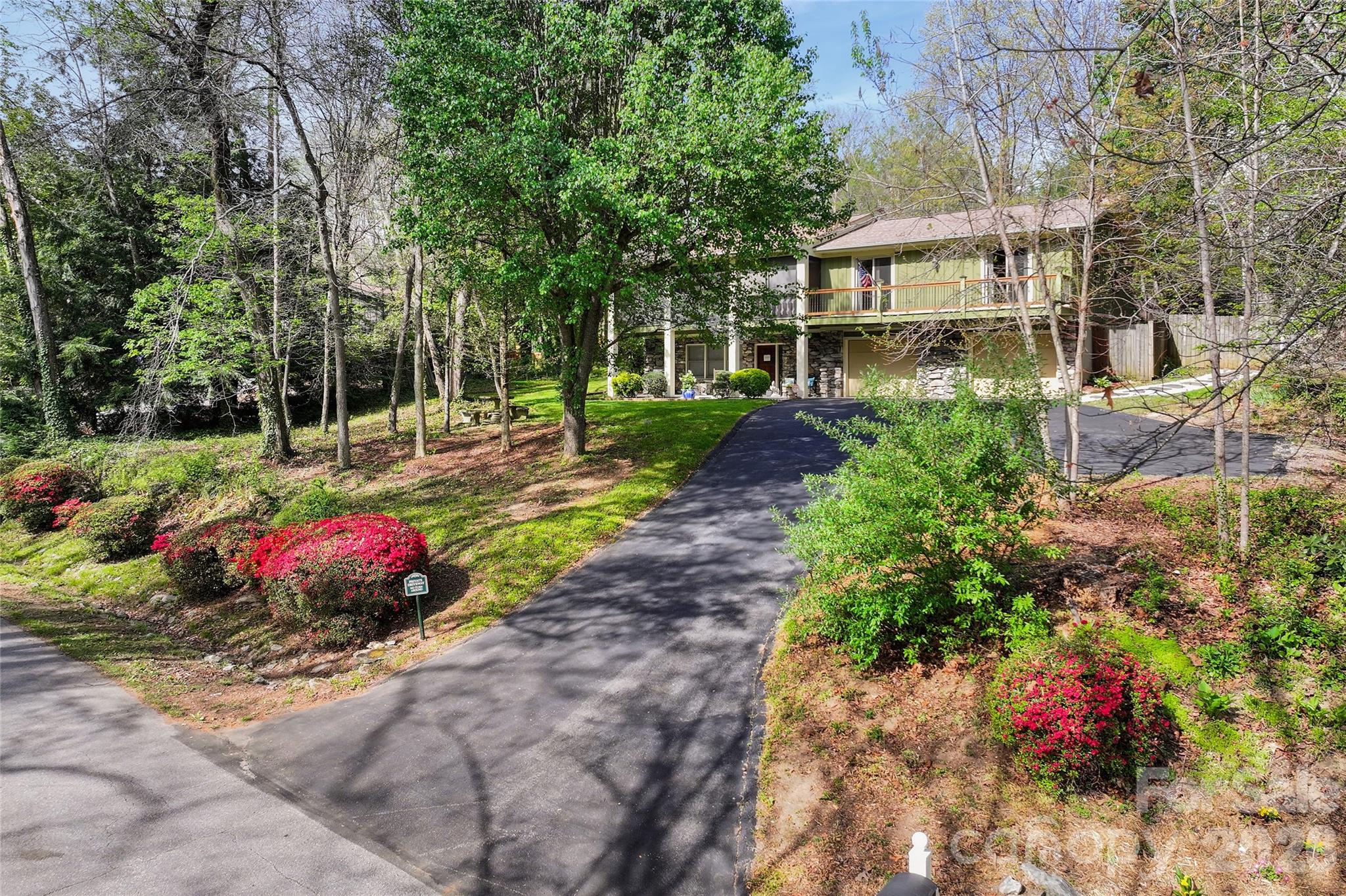 3017 Chestnut Tree Road Property Photo 3