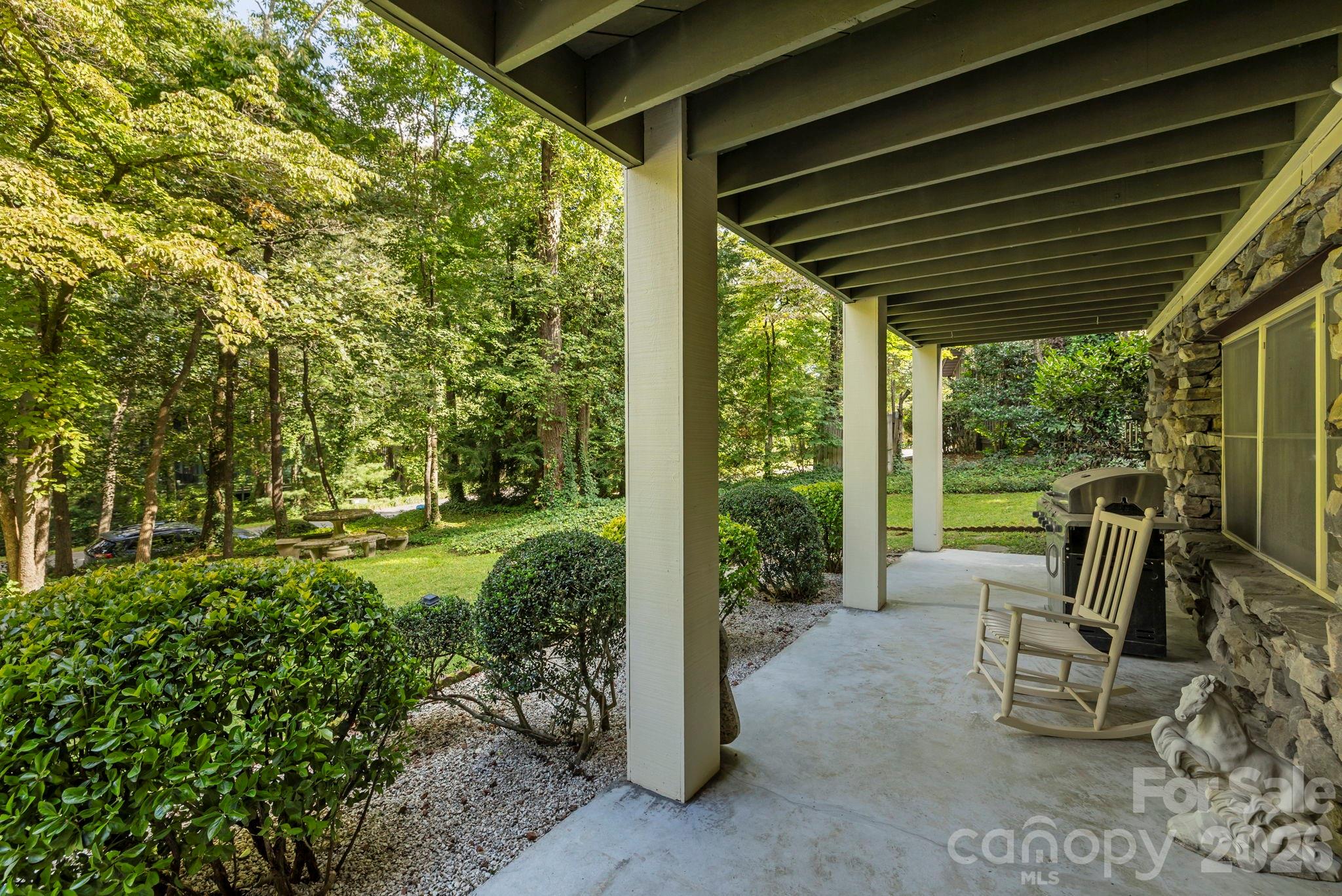 3017 Chestnut Tree Road Property Photo 7