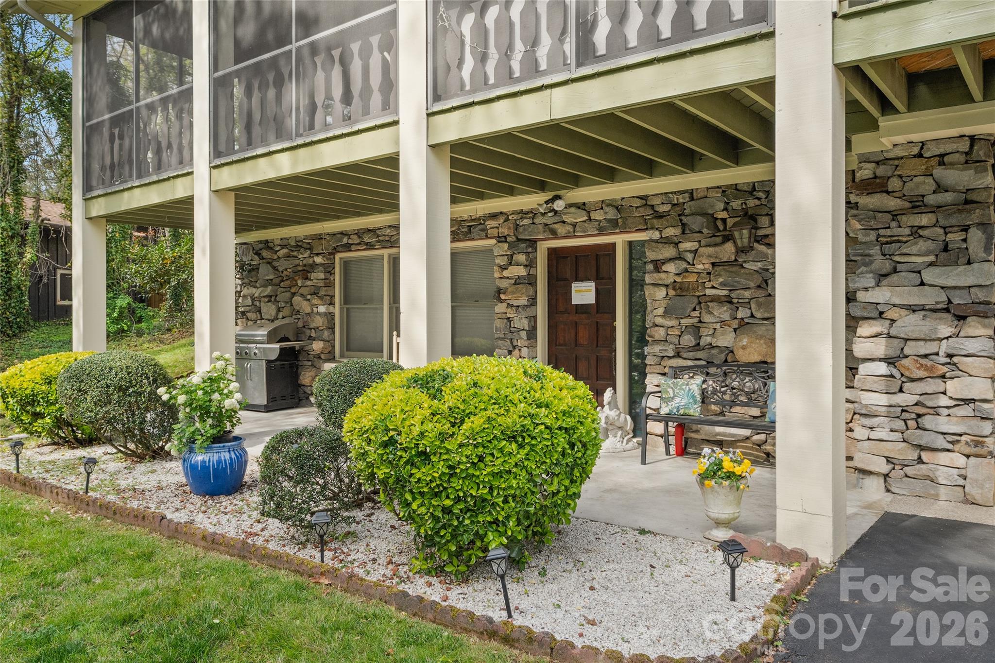 3017 Chestnut Tree Road Property Photo 8