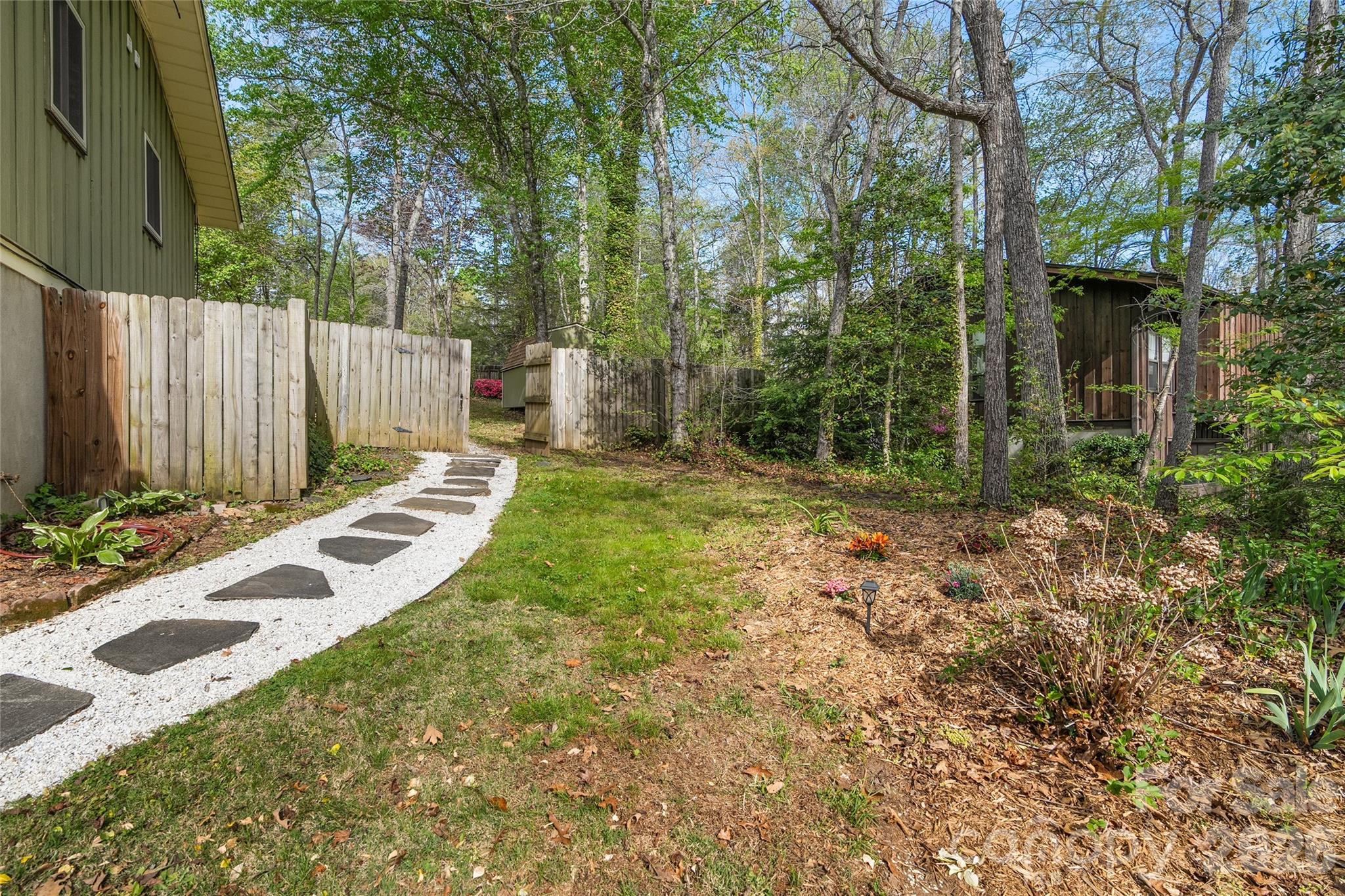 3017 Chestnut Tree Road Property Photo 32