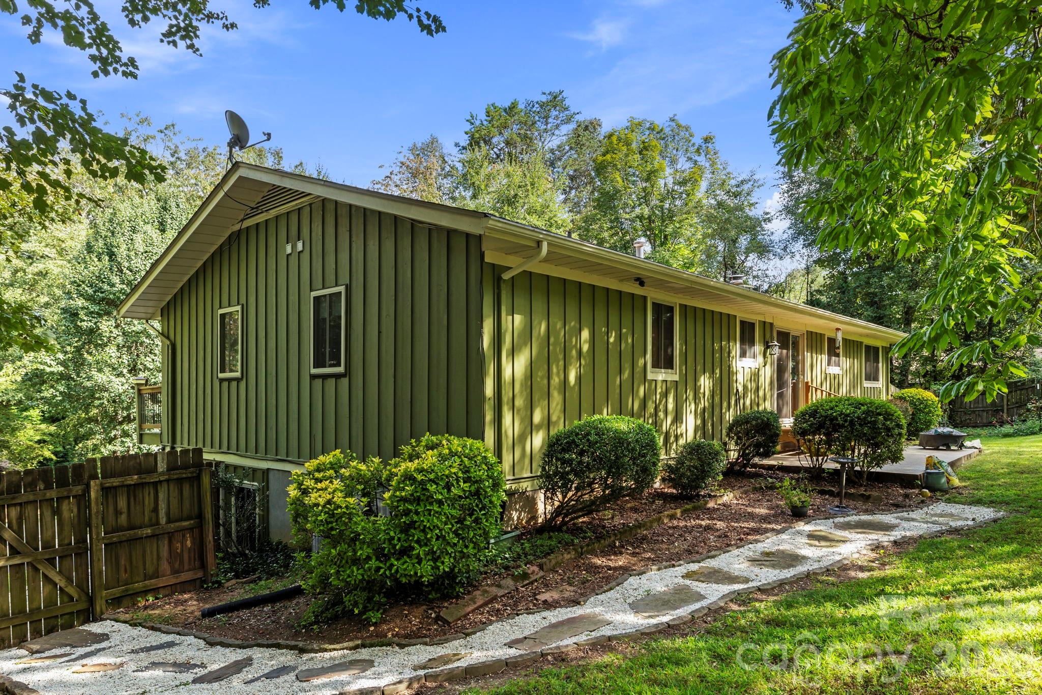 3017 Chestnut Tree Road Property Photo 33
