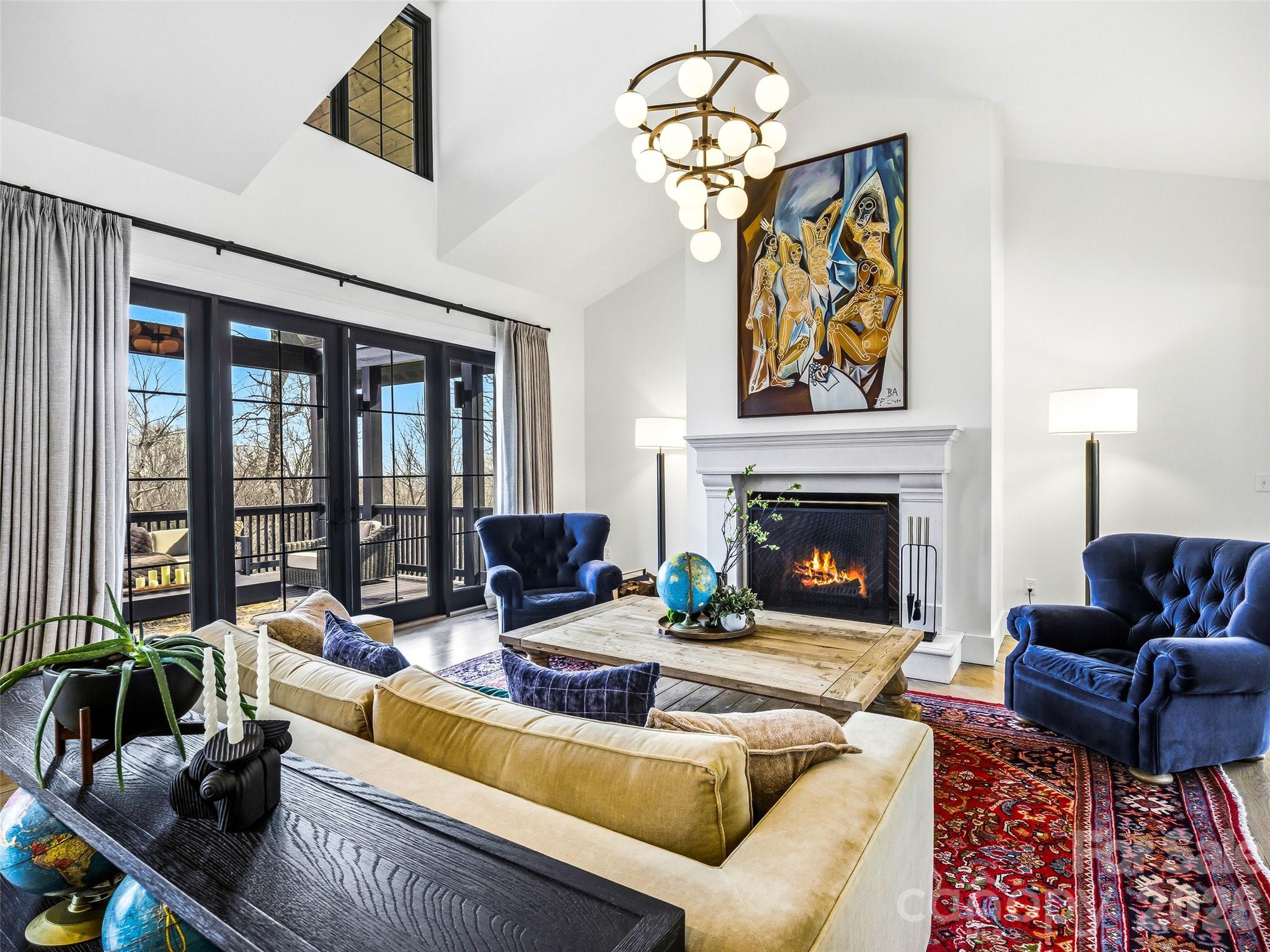 241 Tower Circle Property Photo 8