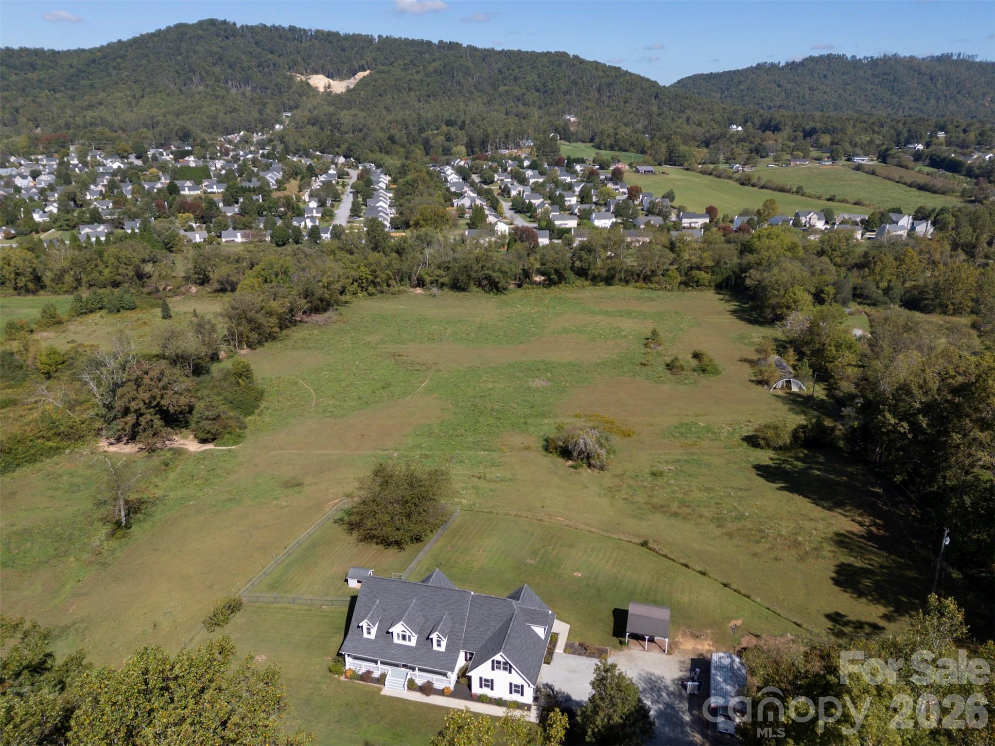 275 Souther Road Property Photo 2