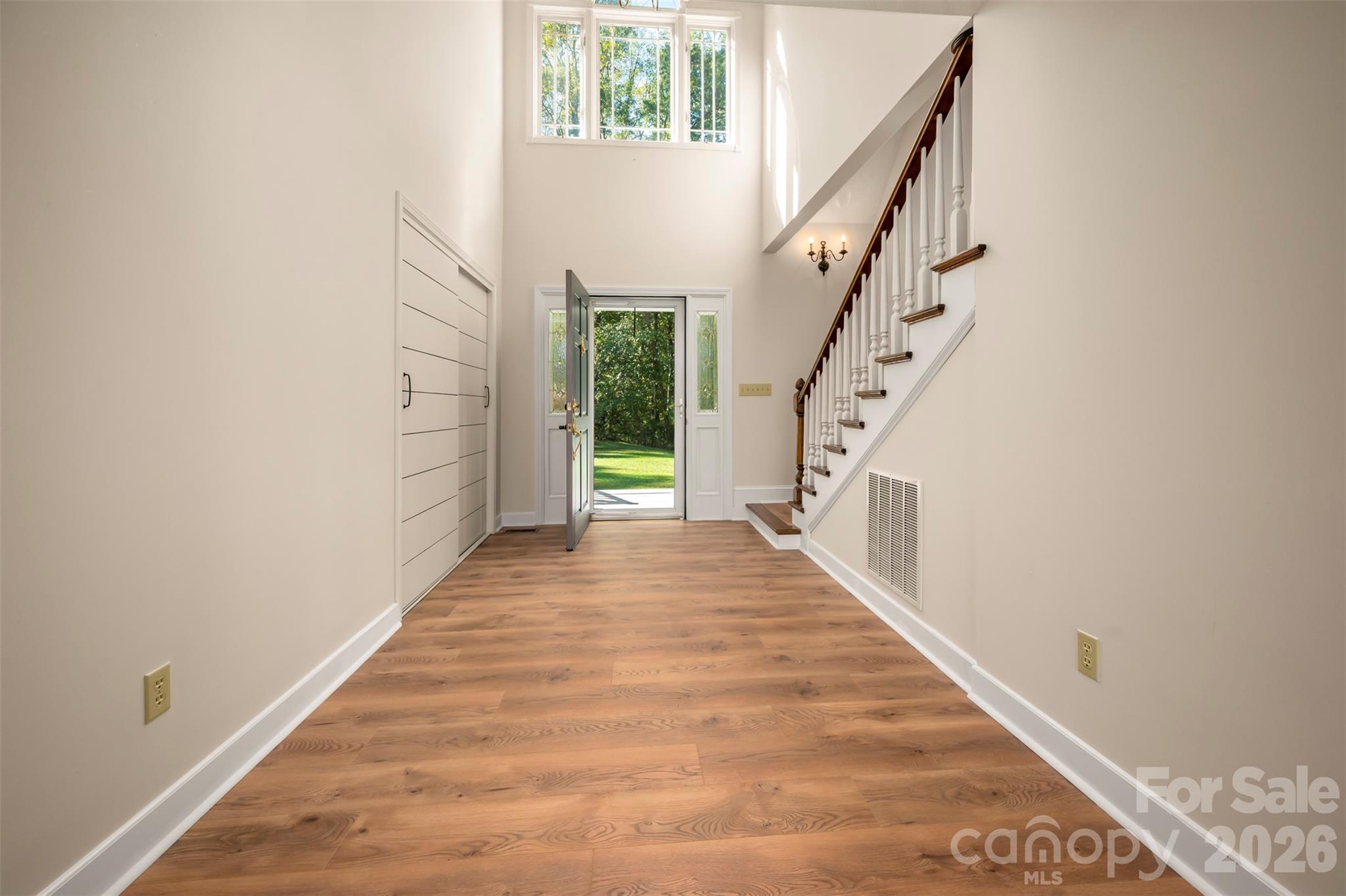 275 Souther Road Property Photo 4