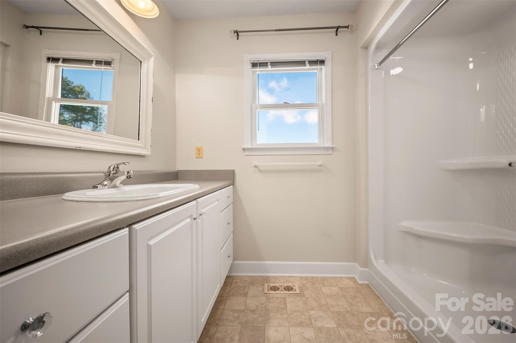 275 Souther Road Property Photo 25