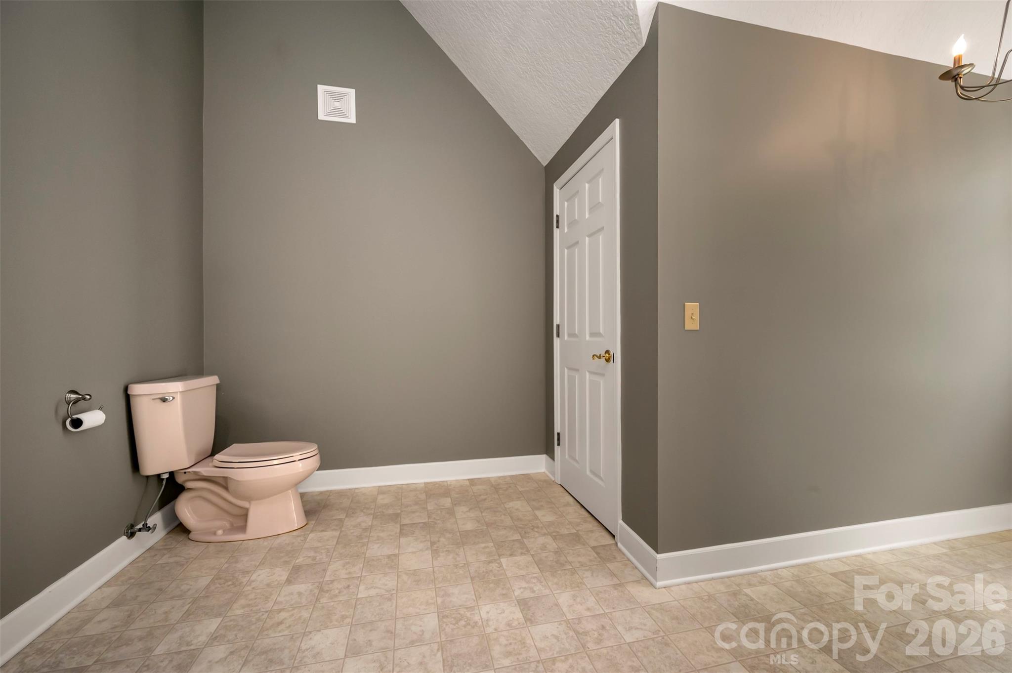 275 Souther Road Property Photo 35