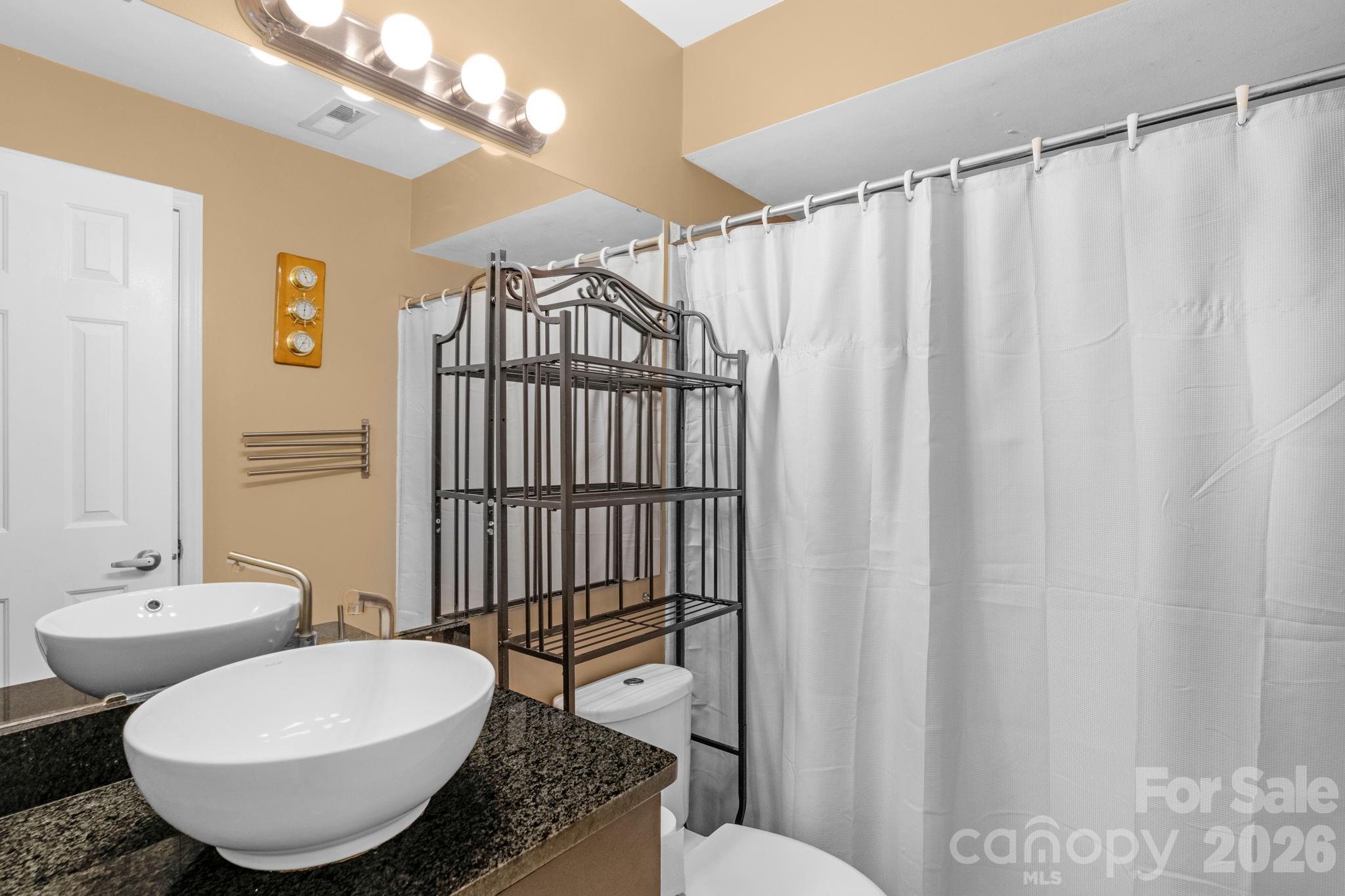 513 N Graham Street 2e Property Photo 15