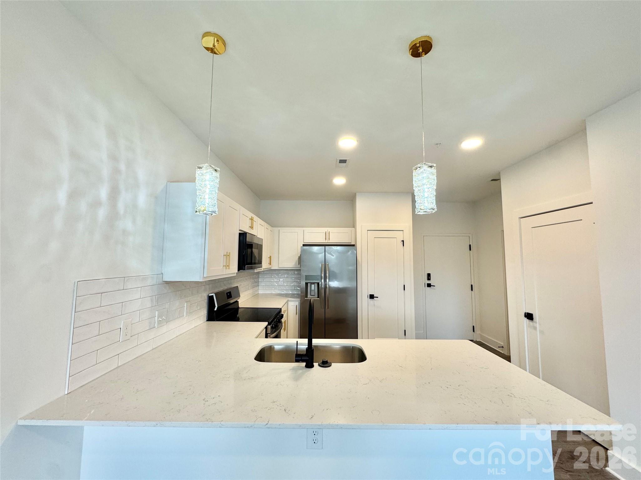 175 W Black Street 311 Property Photo 10
