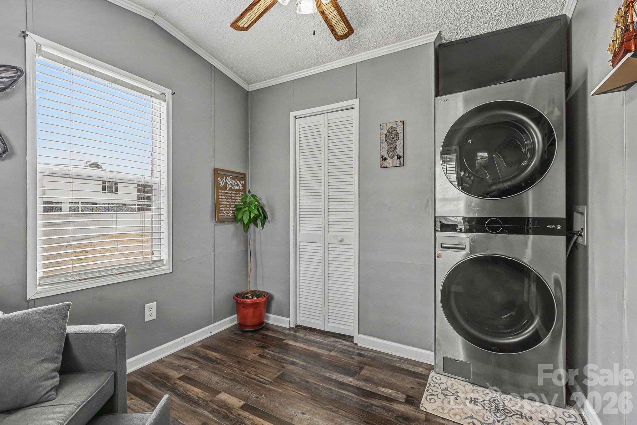 121 Grand View Drive 202/202a Property Photo 14