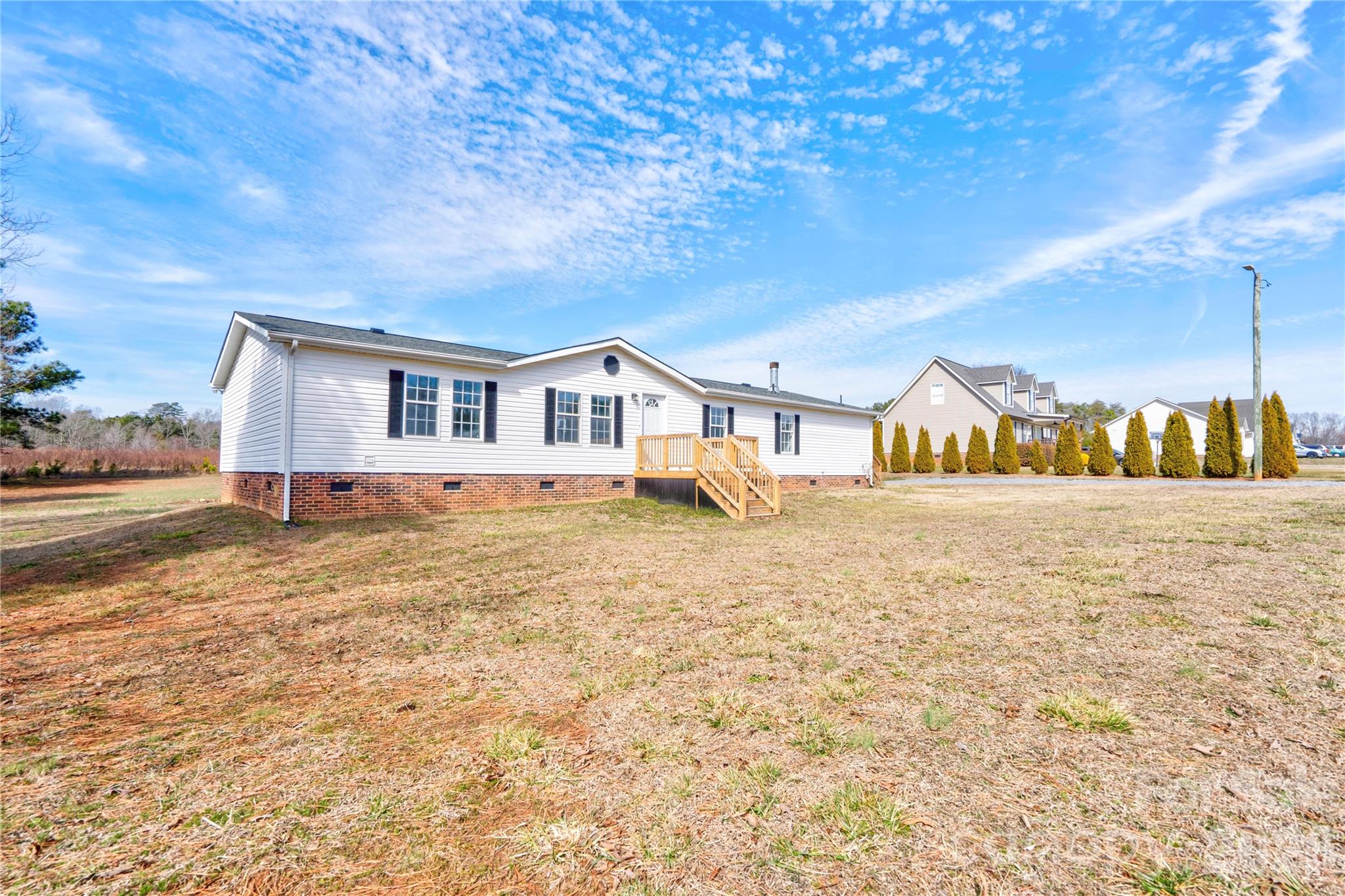 112 Jenny Drive Property Photo 4