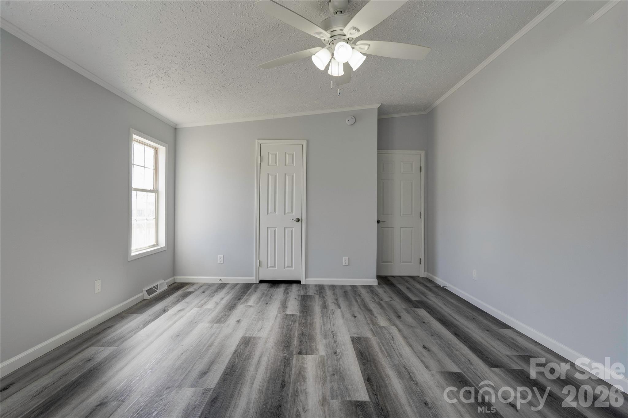112 Jenny Drive Property Photo 17