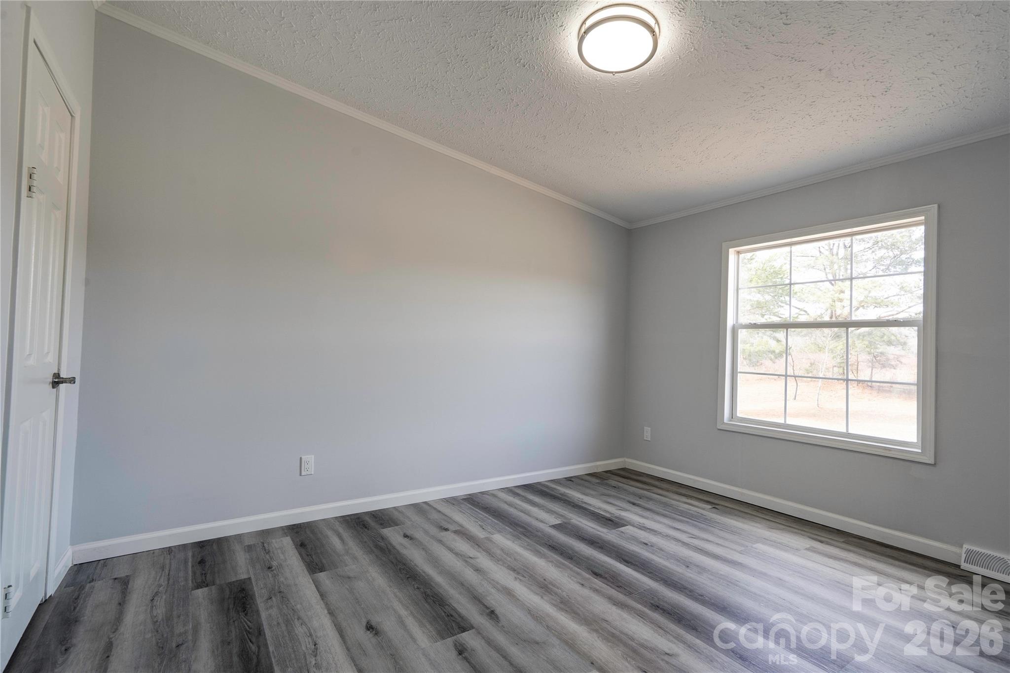 112 Jenny Drive Property Photo 27