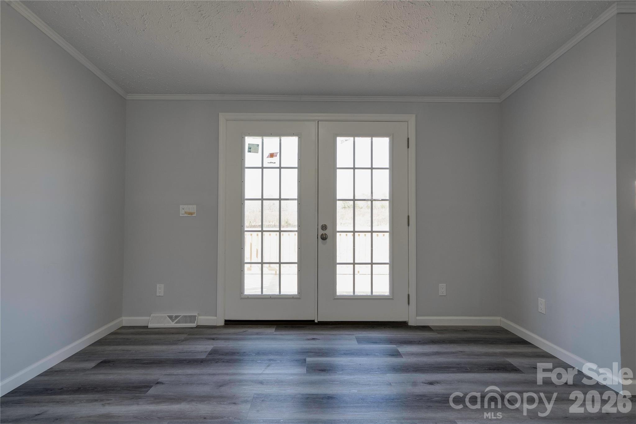 112 Jenny Drive Property Photo 34