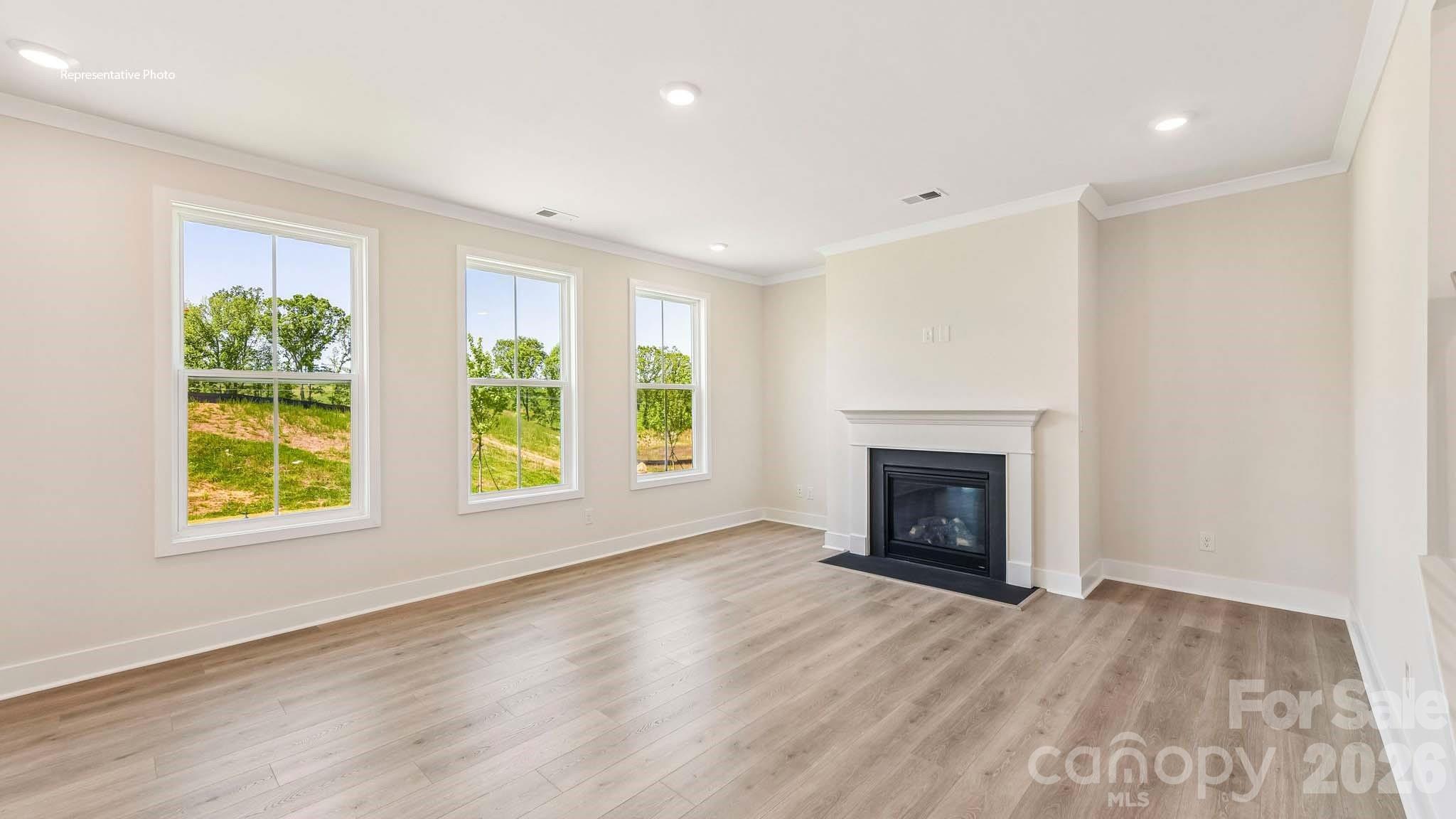 4273 Round Table Drive Property Photo 3