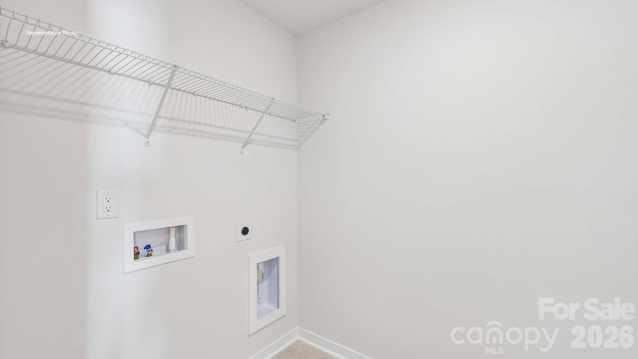 4273 Round Table Drive Property Photo 33