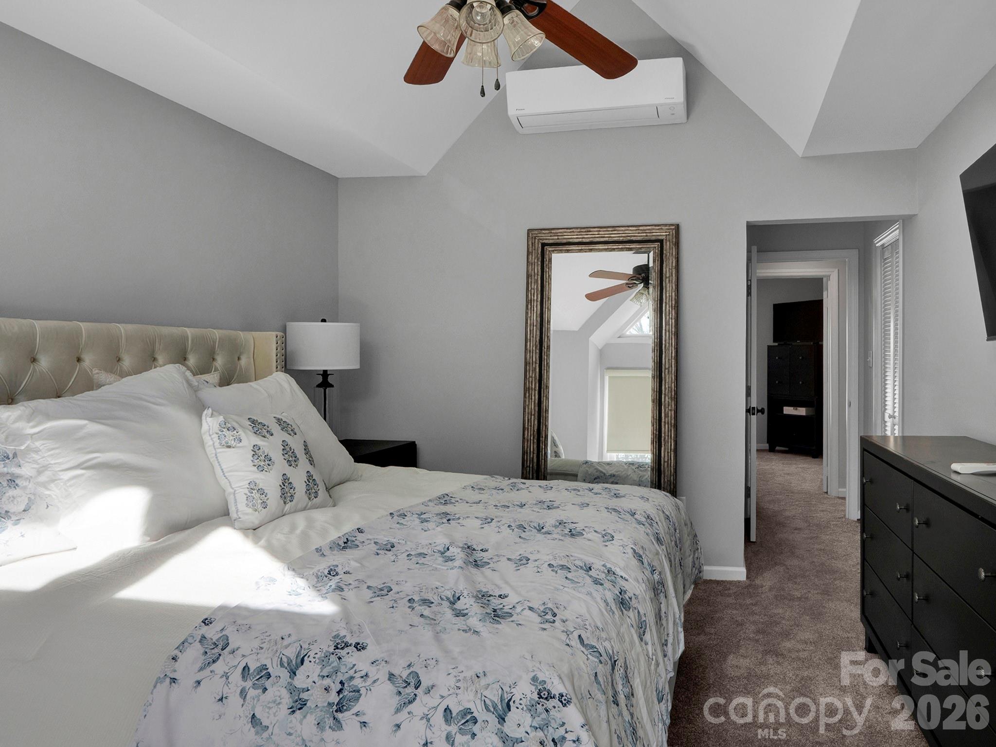 239 S Clarkson Street Property Photo 15