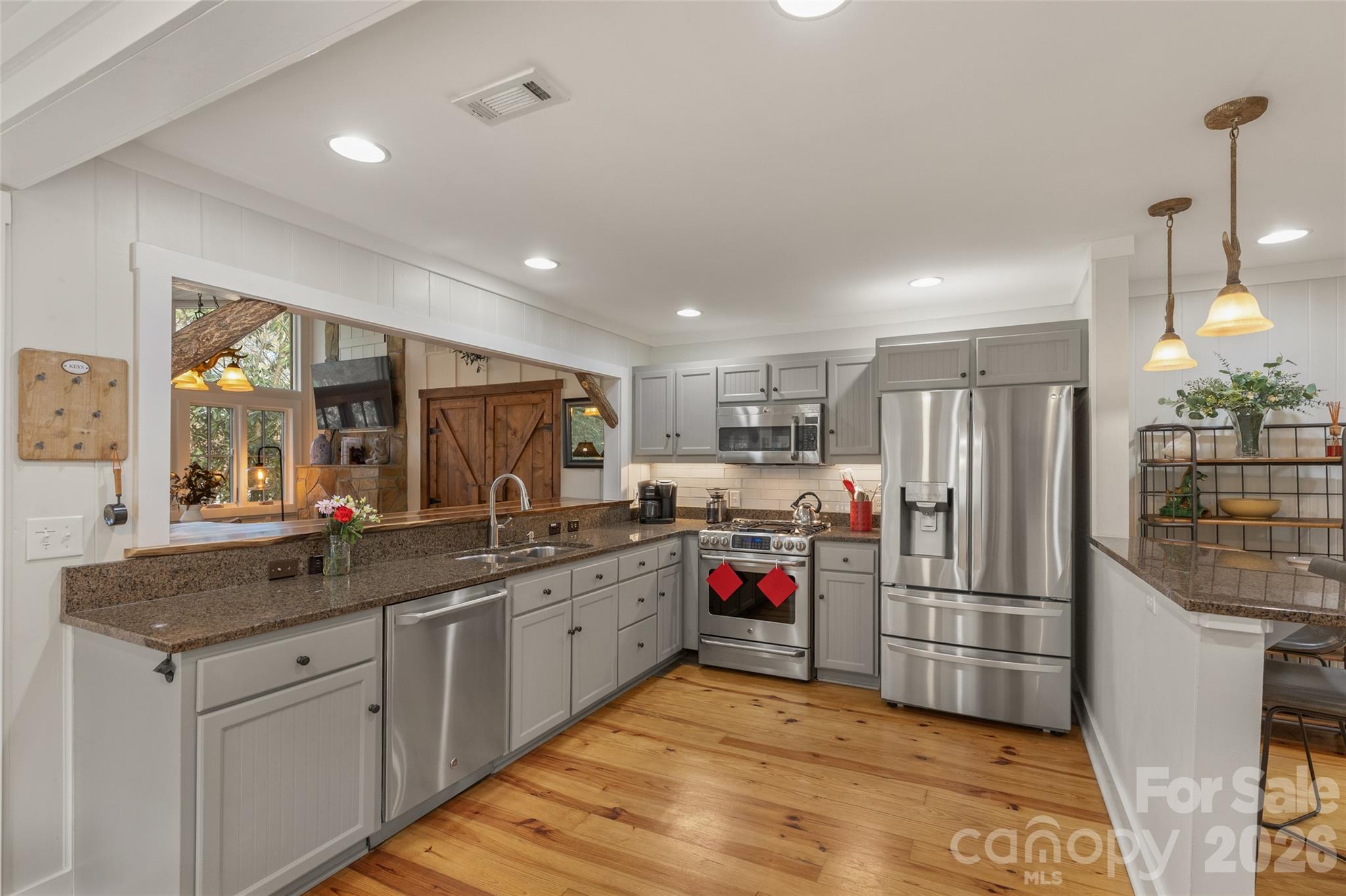 464 Franklin Road 2 & 3 Property Photo 7