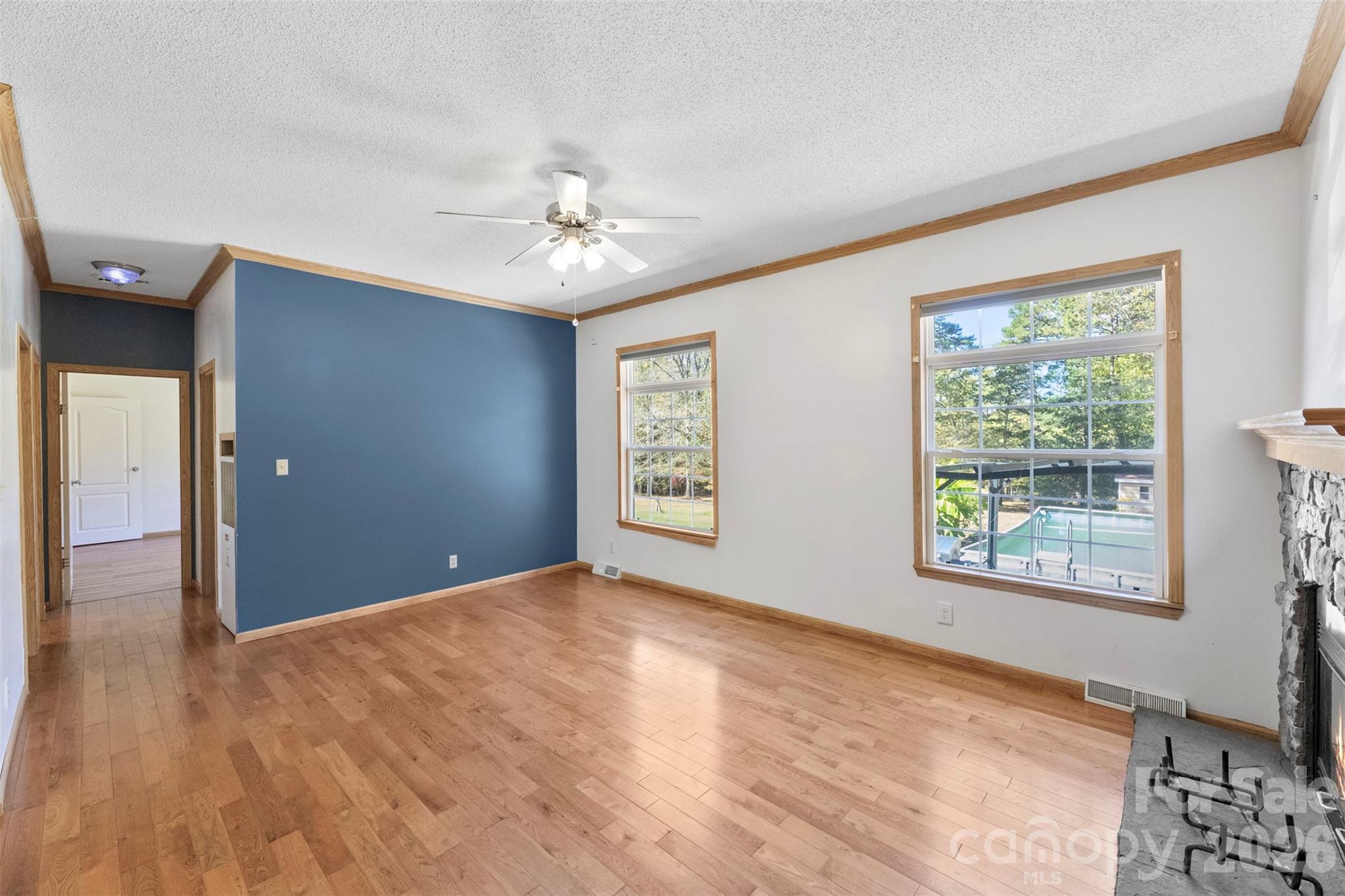 2411 Mission Road Property Photo 16