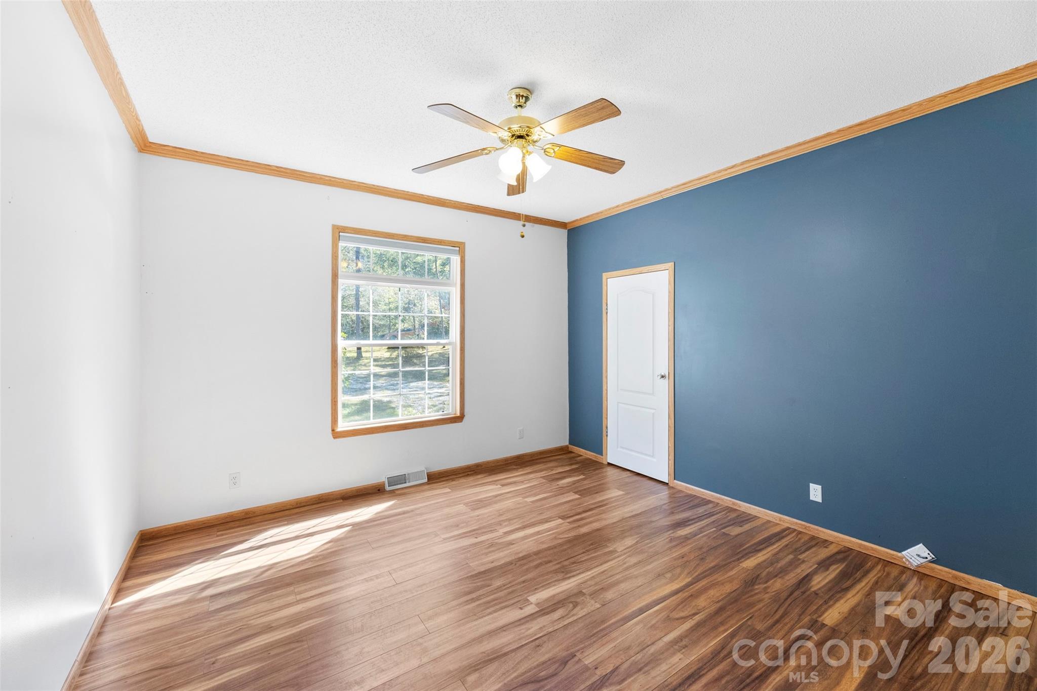 2411 Mission Road Property Photo 20