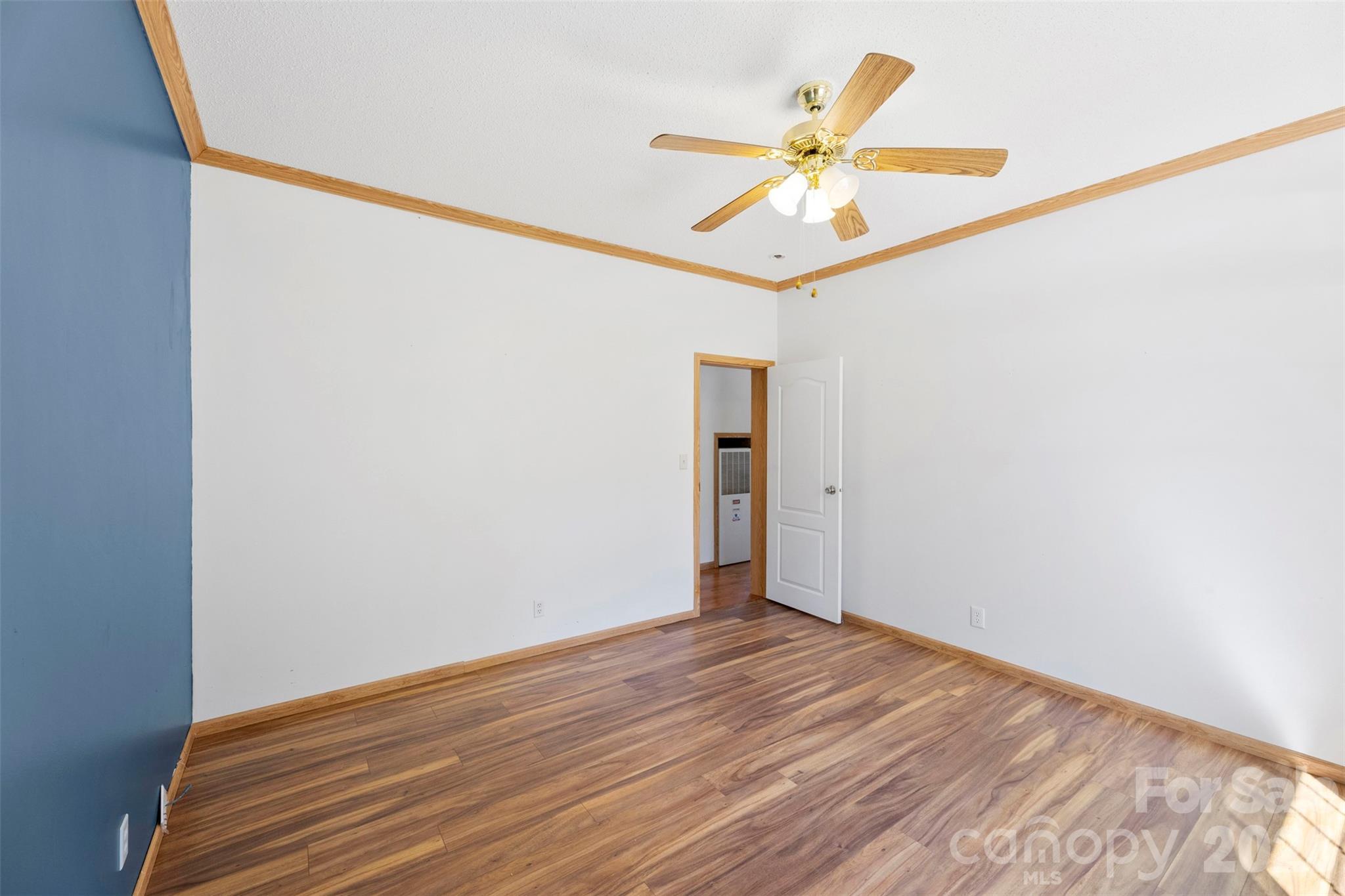 2411 Mission Road Property Photo 22