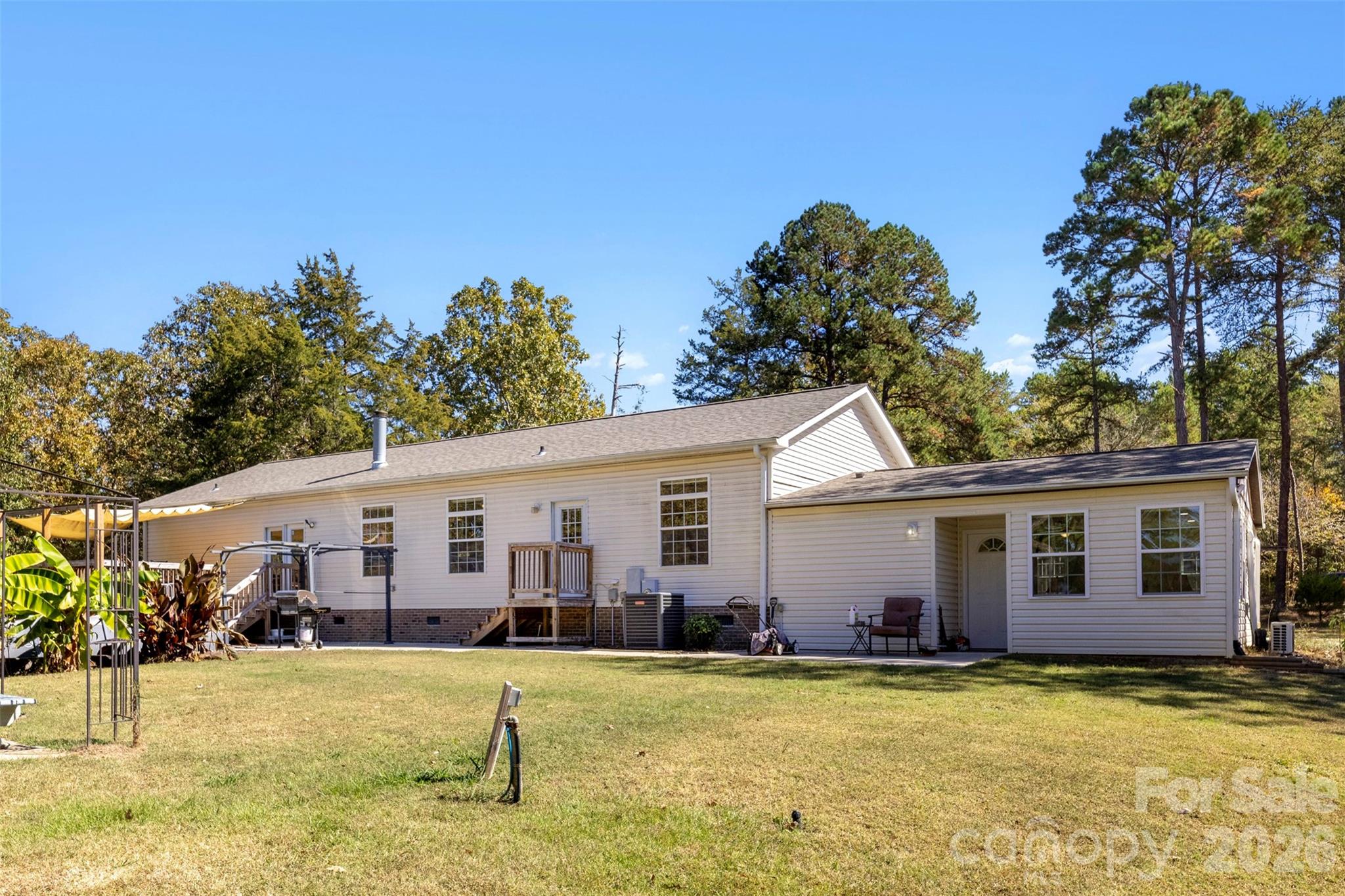 2411 Mission Road Property Photo 30