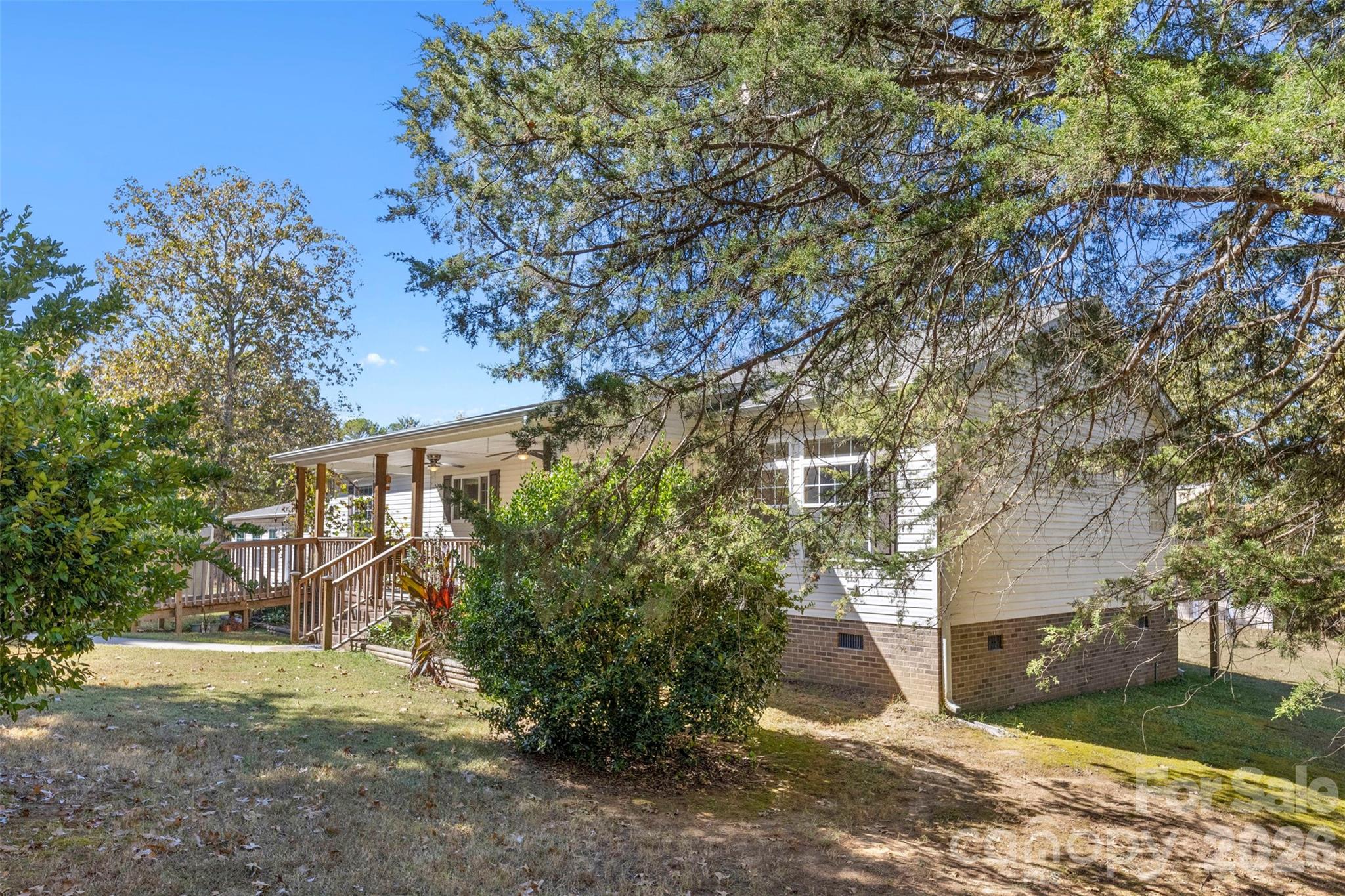 2411 Mission Road Property Photo 33