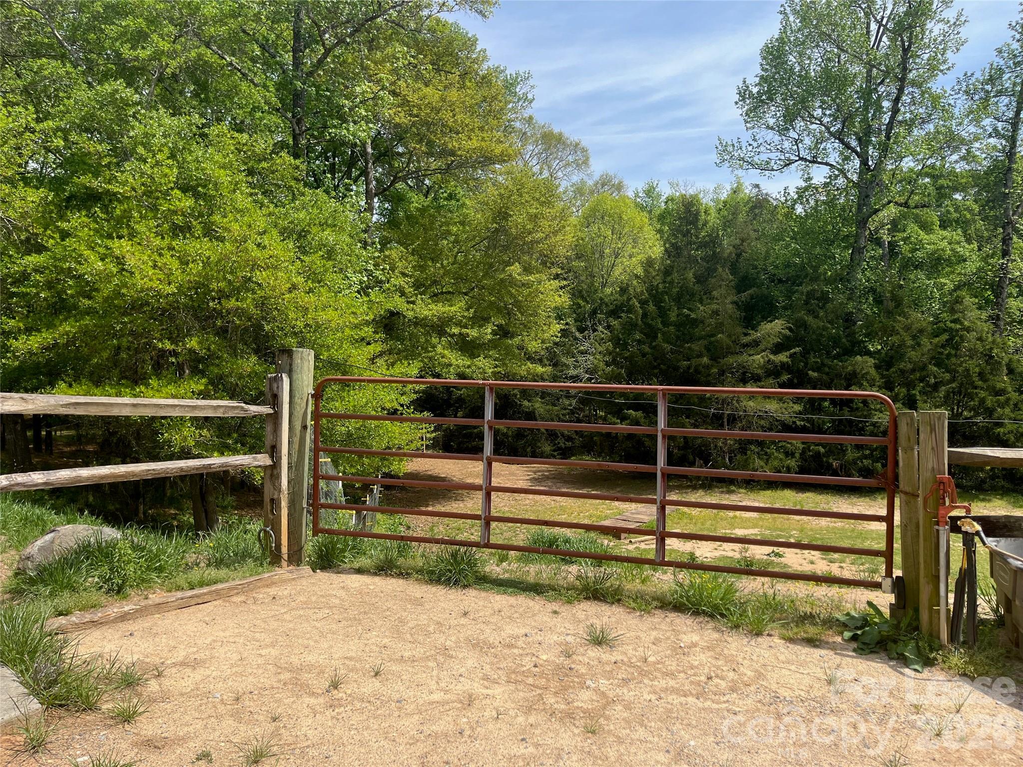 8737 Whippoorwill Lane Property Photo 13