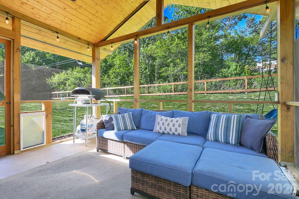 84 Far Hills Terrace Property Photo 32