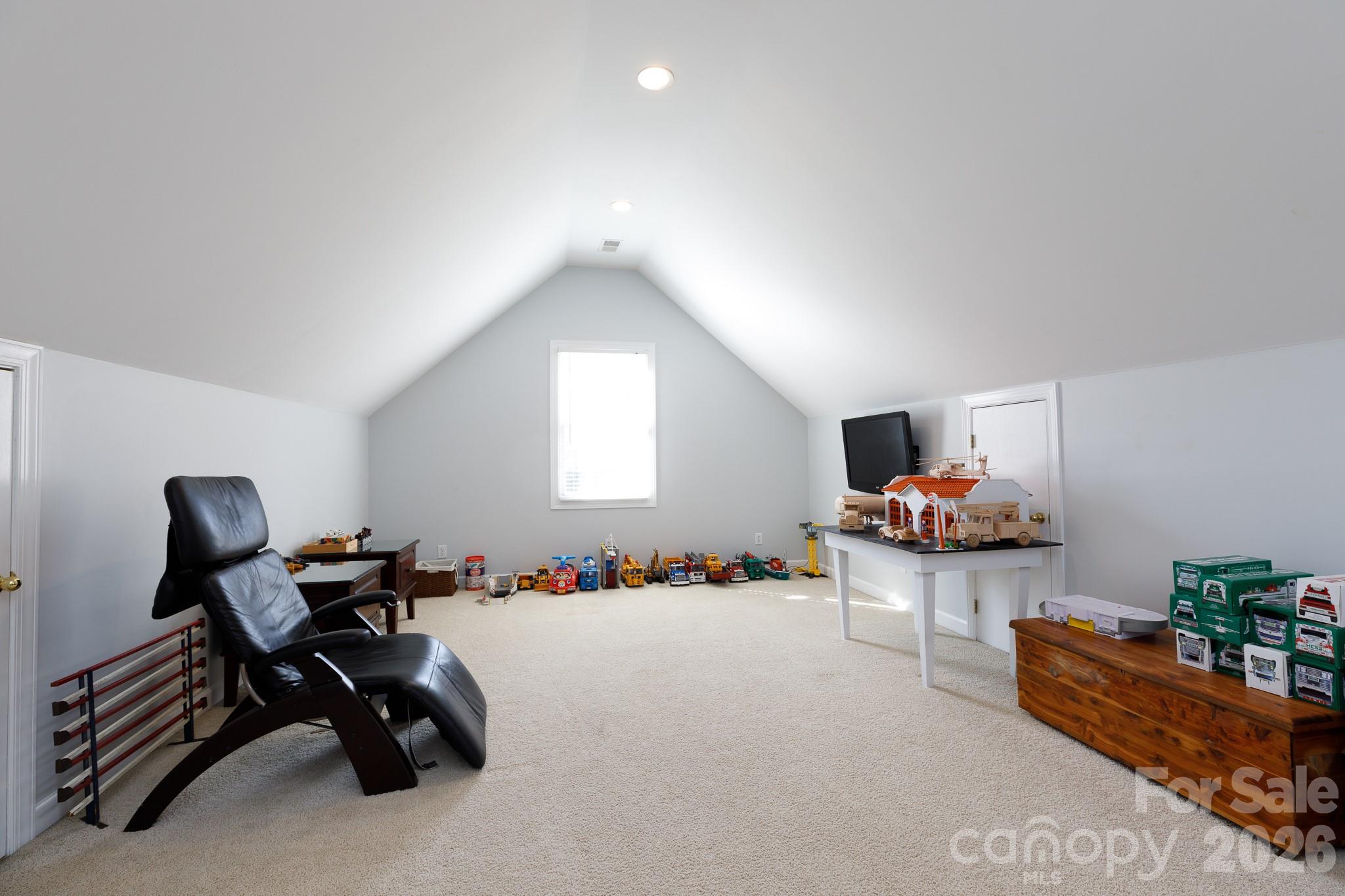 1568 Blanchard Bend Property Photo 22