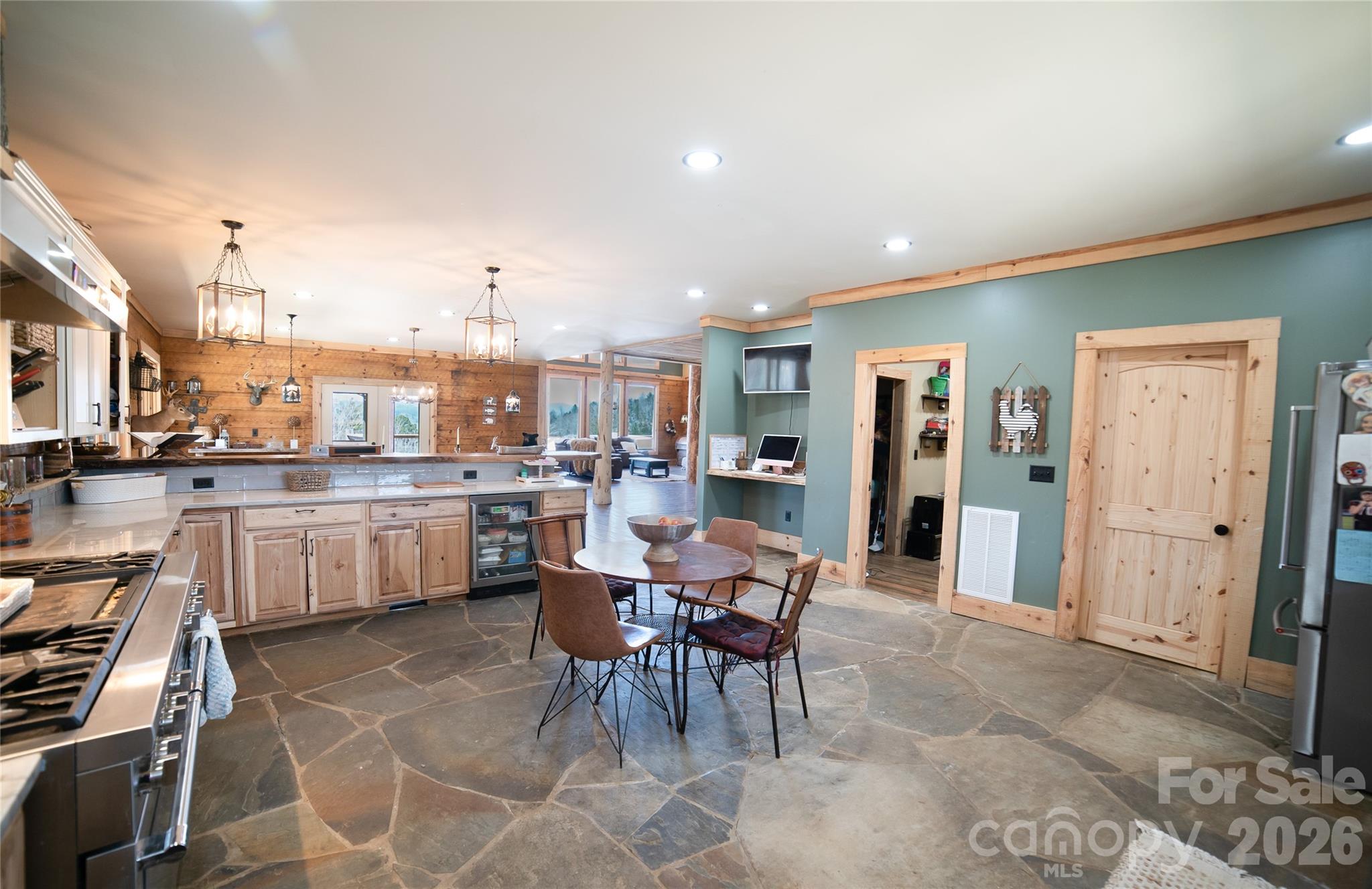 4885 Grandin Road Property Photo 17