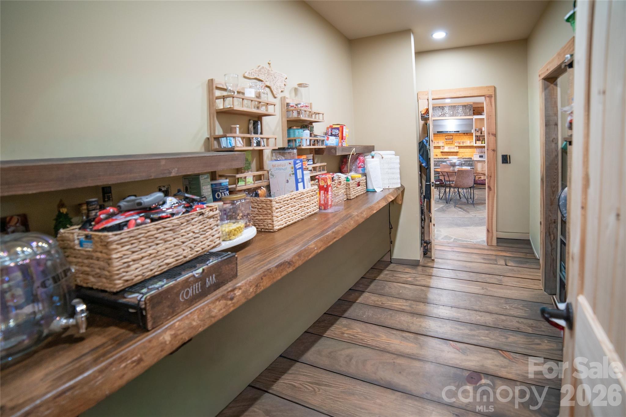 4885 Grandin Road Property Photo 20