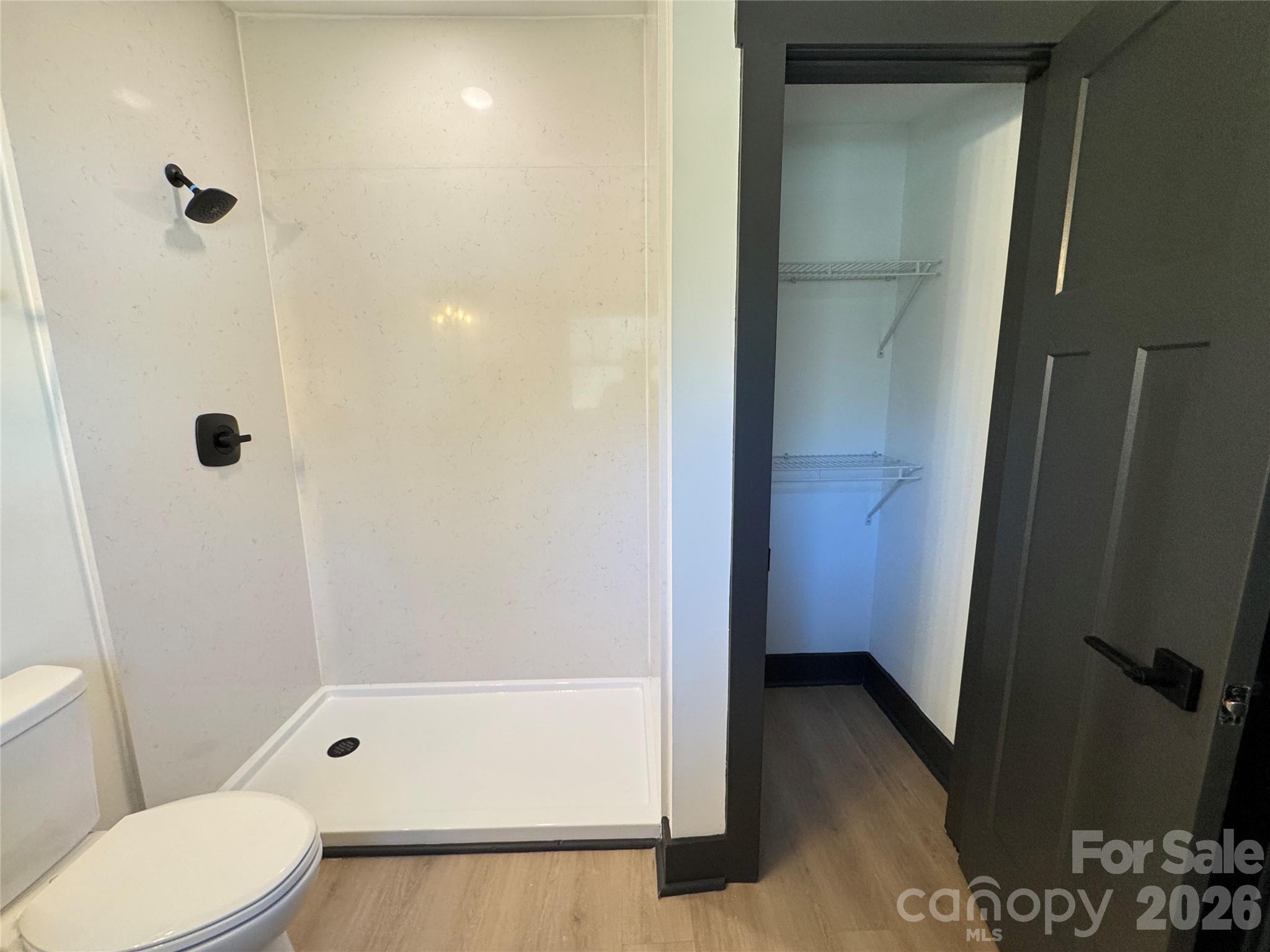 5916 Griffith Road Property Photo 32