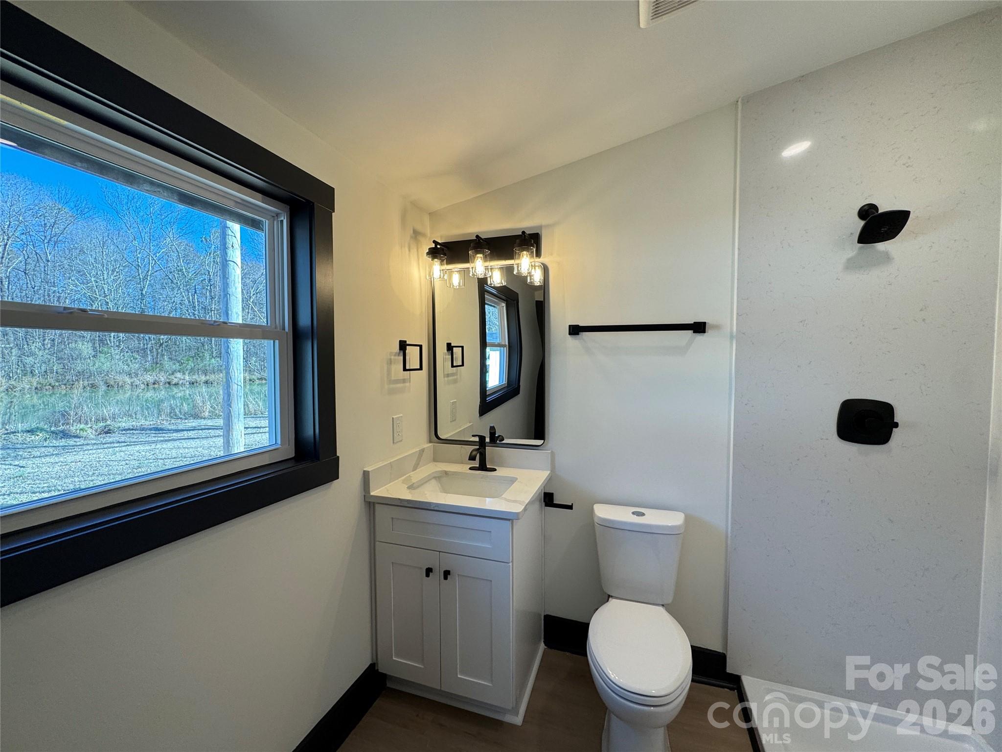 5916 Griffith Road Property Photo 33