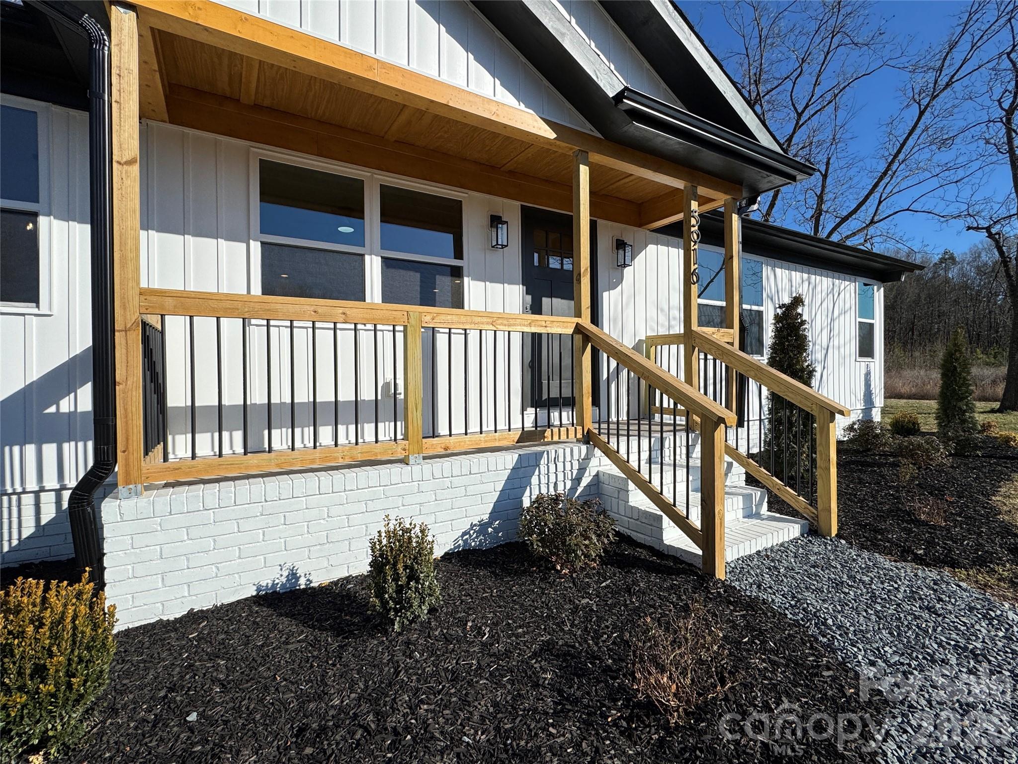 5916 Griffith Road Property Photo 35