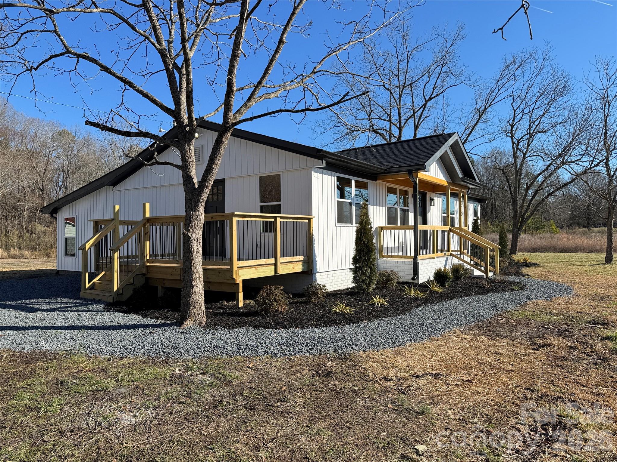 5916 Griffith Road Property Photo 36