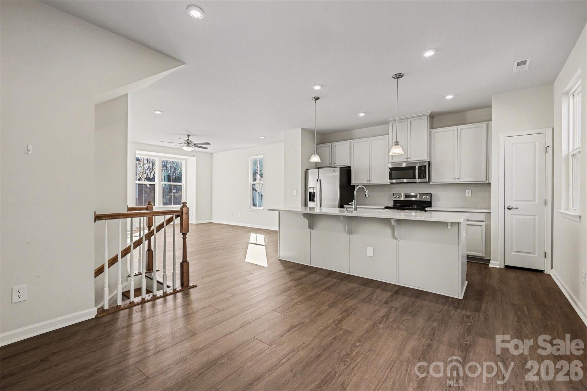 2638 Grantham Place Drive Property Photo 4