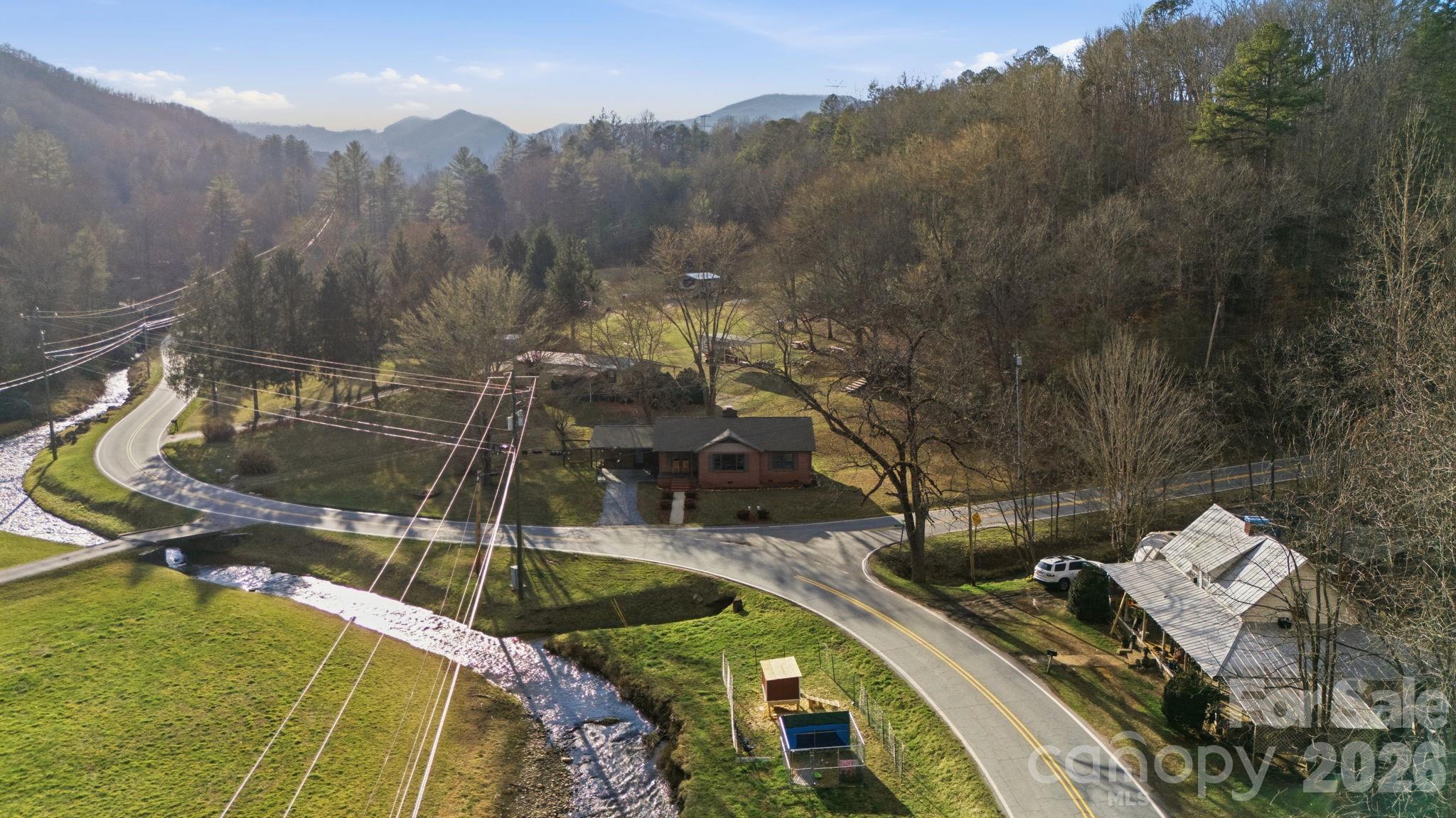 504 Greens Creek Road Property Photo 7