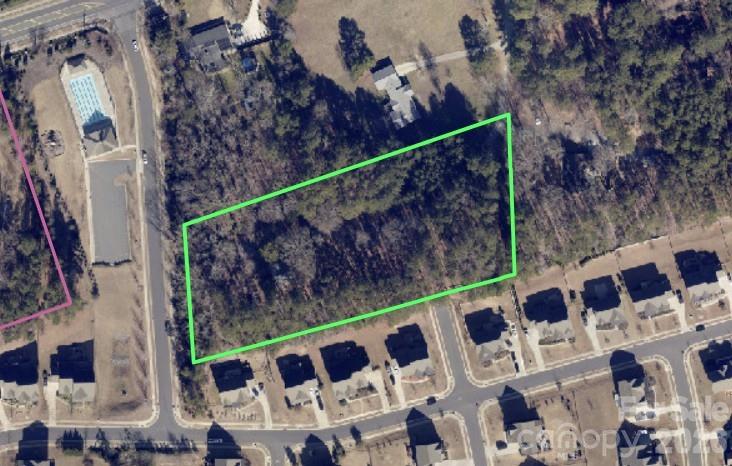16716 Watermelon Lane Property Photo 3