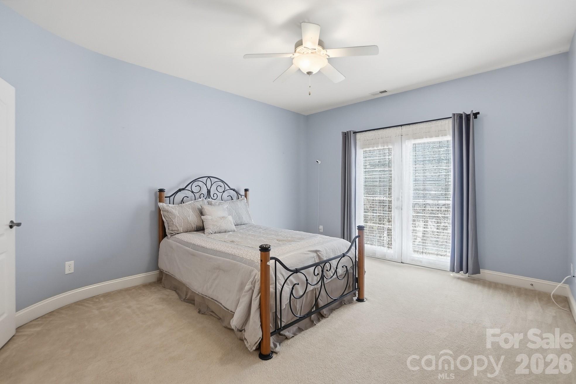 932 Thorn Ridge Lane Property Photo 22