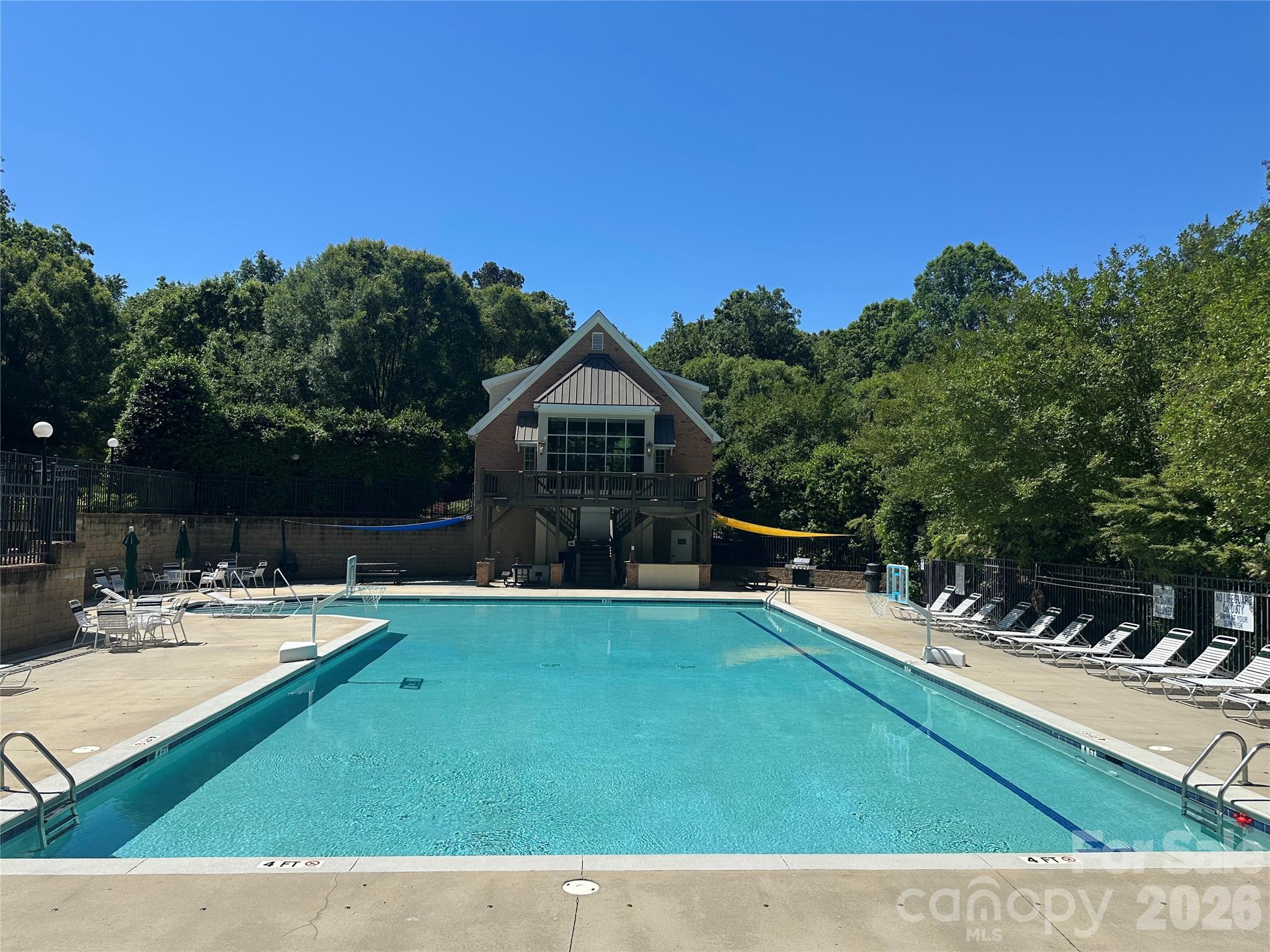932 Thorn Ridge Lane Property Photo 48
