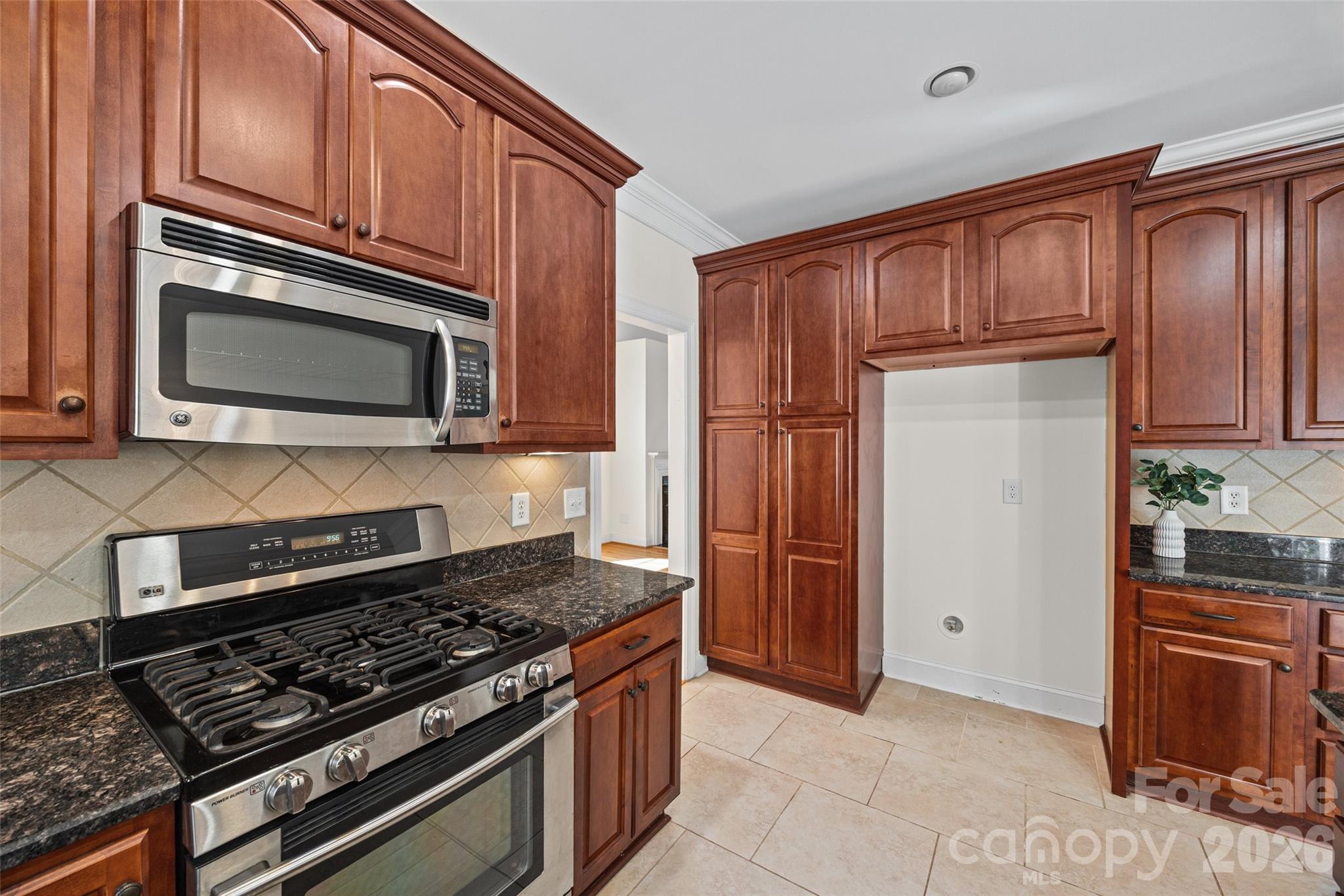 4042 Sunset Ridge Drive Property Photo 17