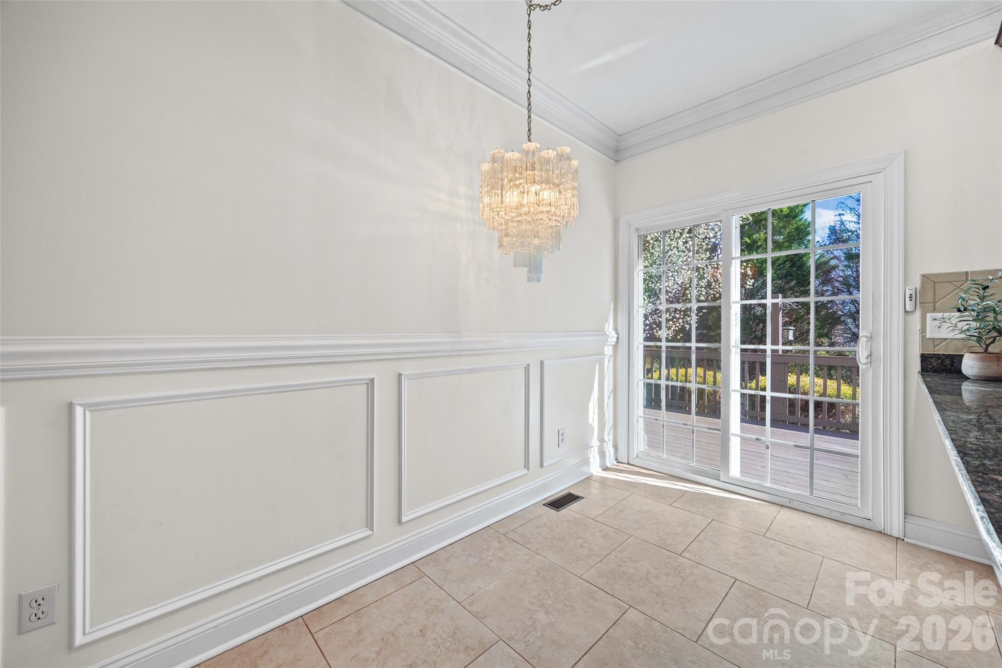 4042 Sunset Ridge Drive Property Photo 20