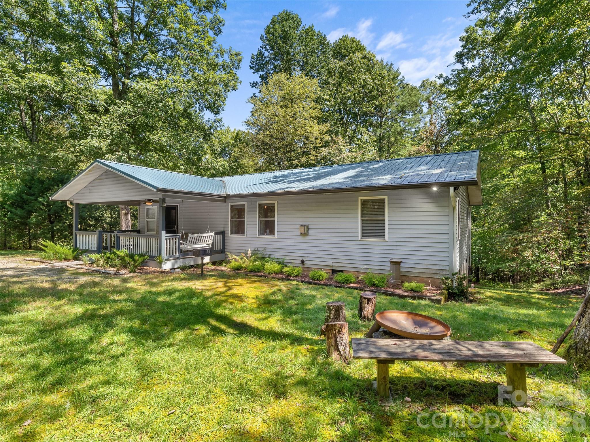 1756 Happy Acres Road Property Photo 1
