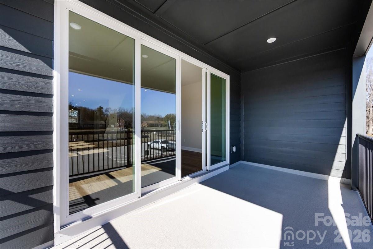 4623 Swan Meadow Lane Property Photo 6