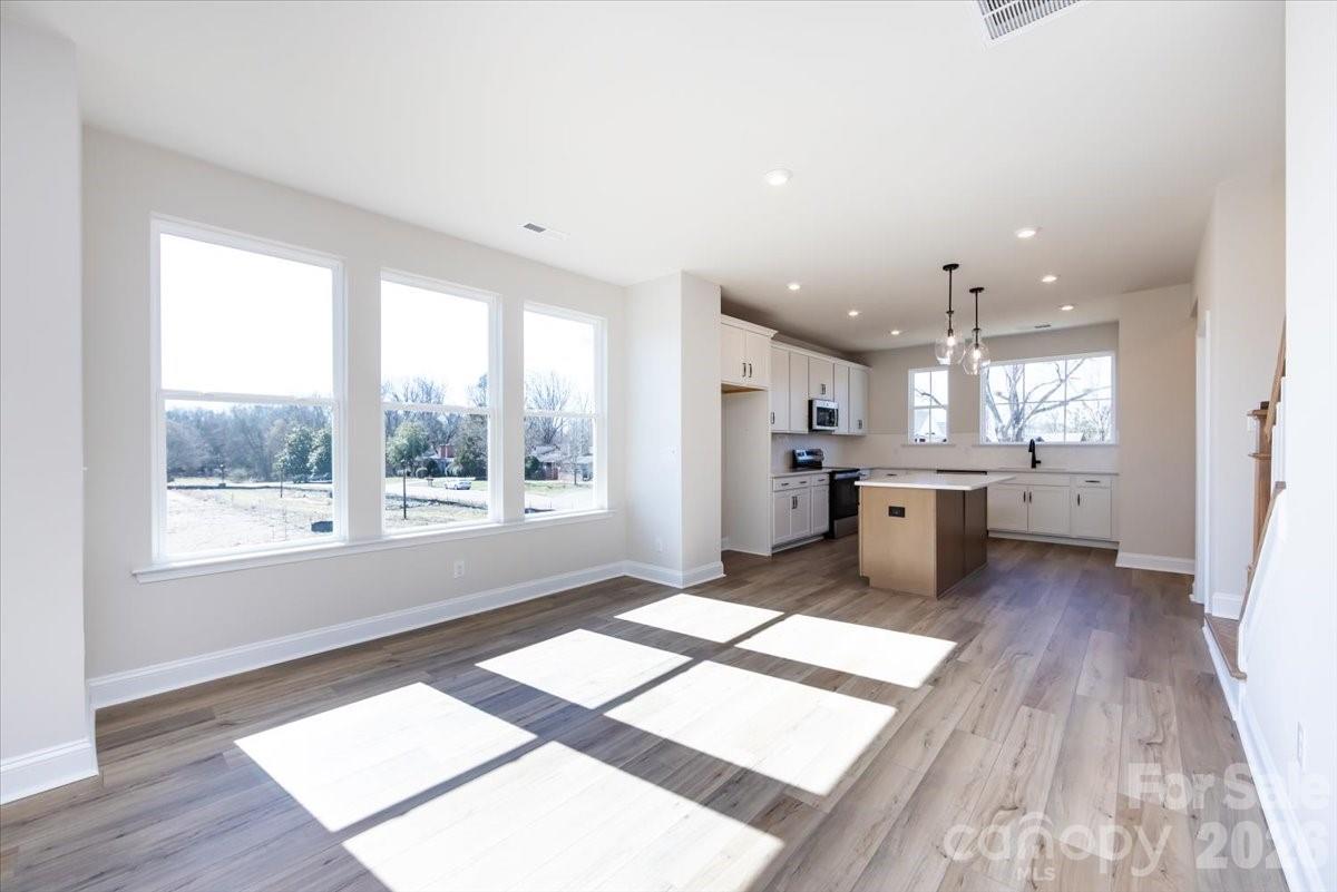 4623 Swan Meadow Lane Property Photo 8