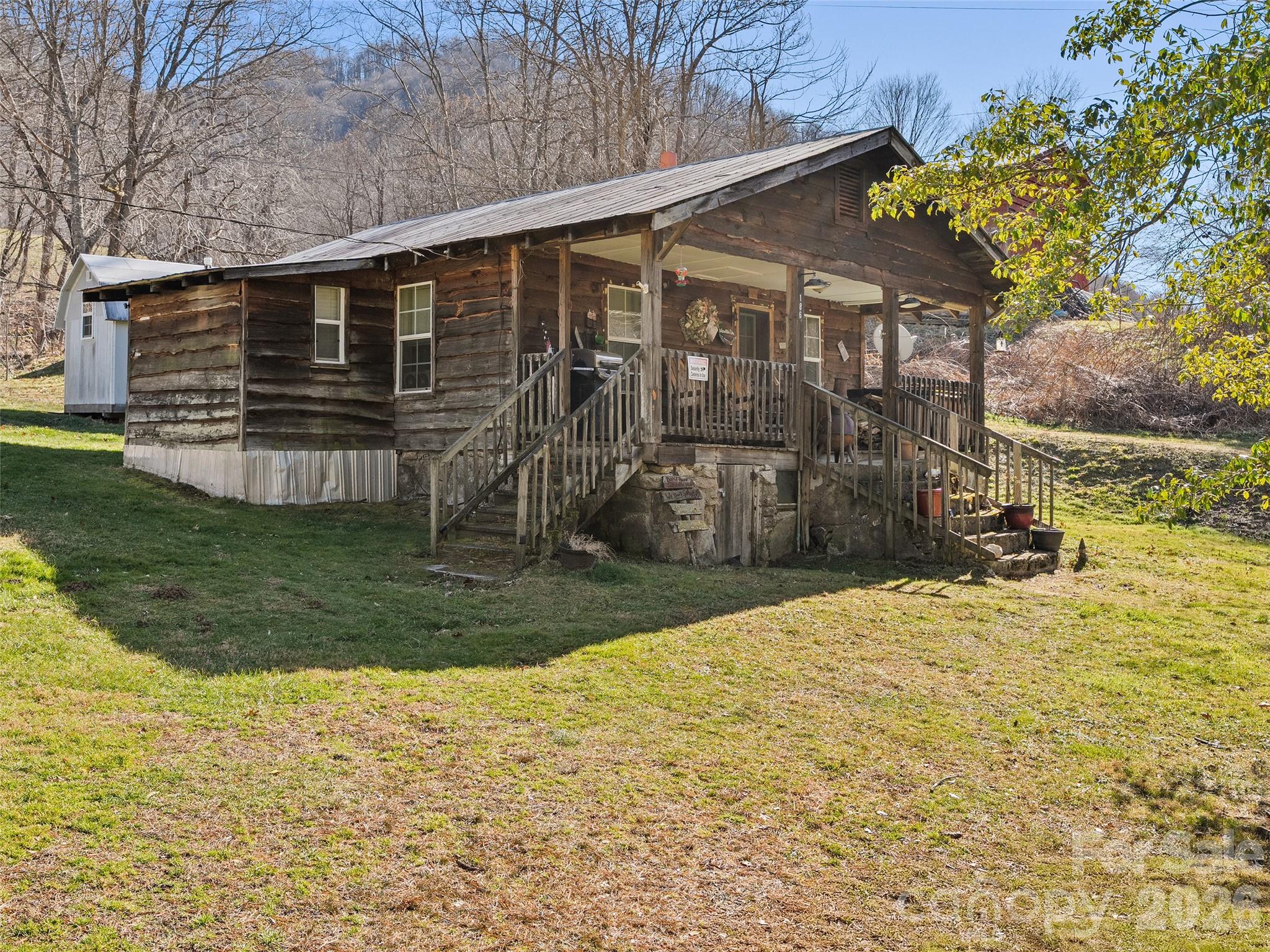186 Creekmont Drive Property Photo 3