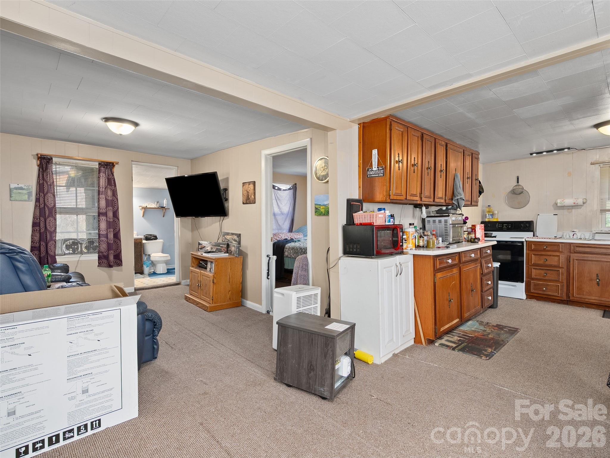 186 Creekmont Drive Property Photo 8